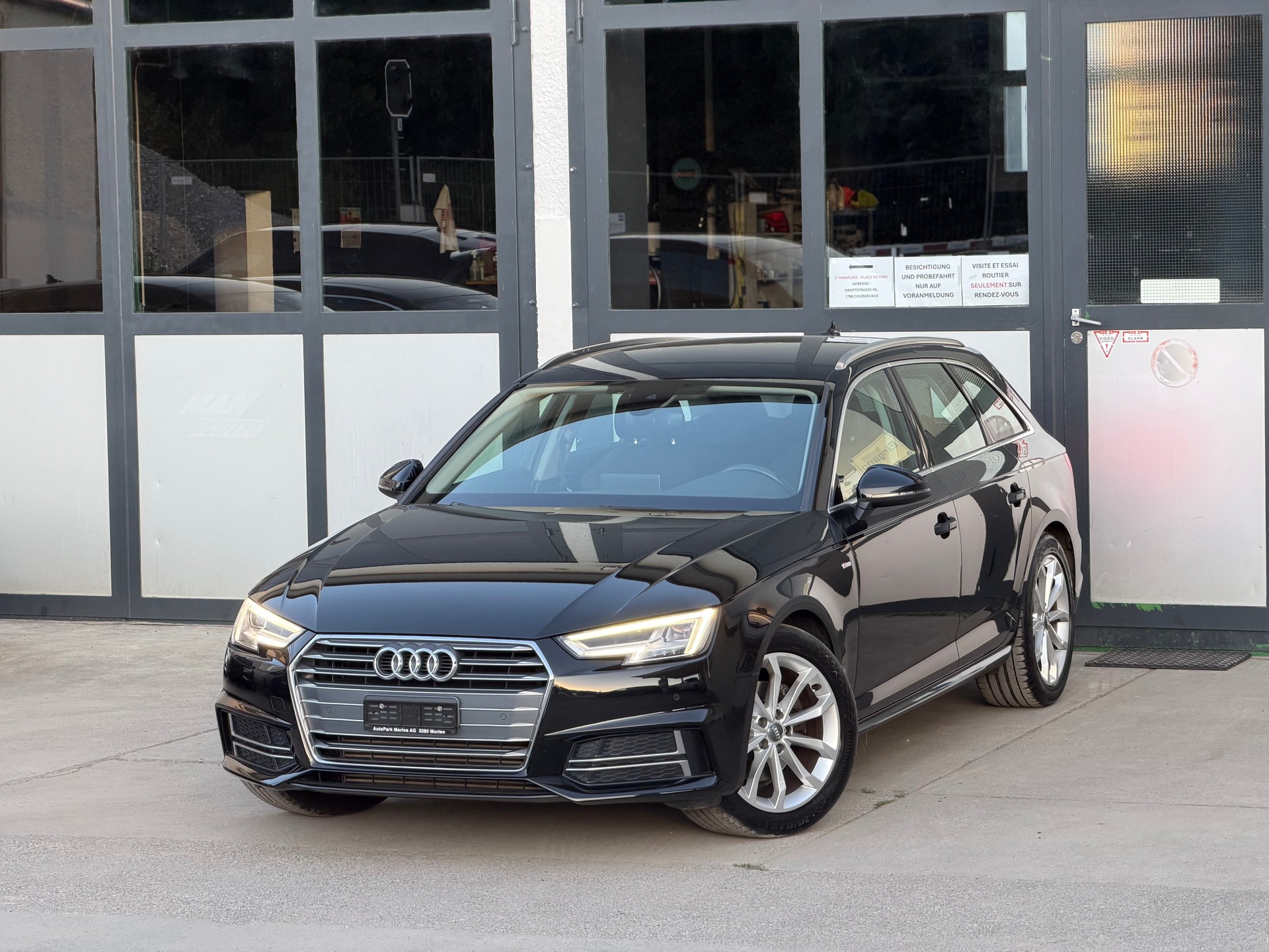 AUDI A4 Avant 2.0 TFSI Sport S-tronic-image-0