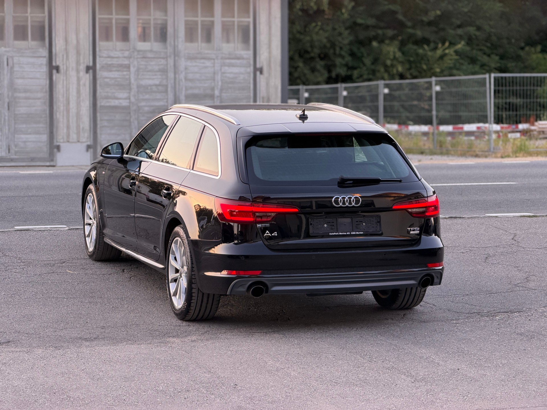 AUDI A4 Avant 2.0 TFSI Sport S-tronic-image-6