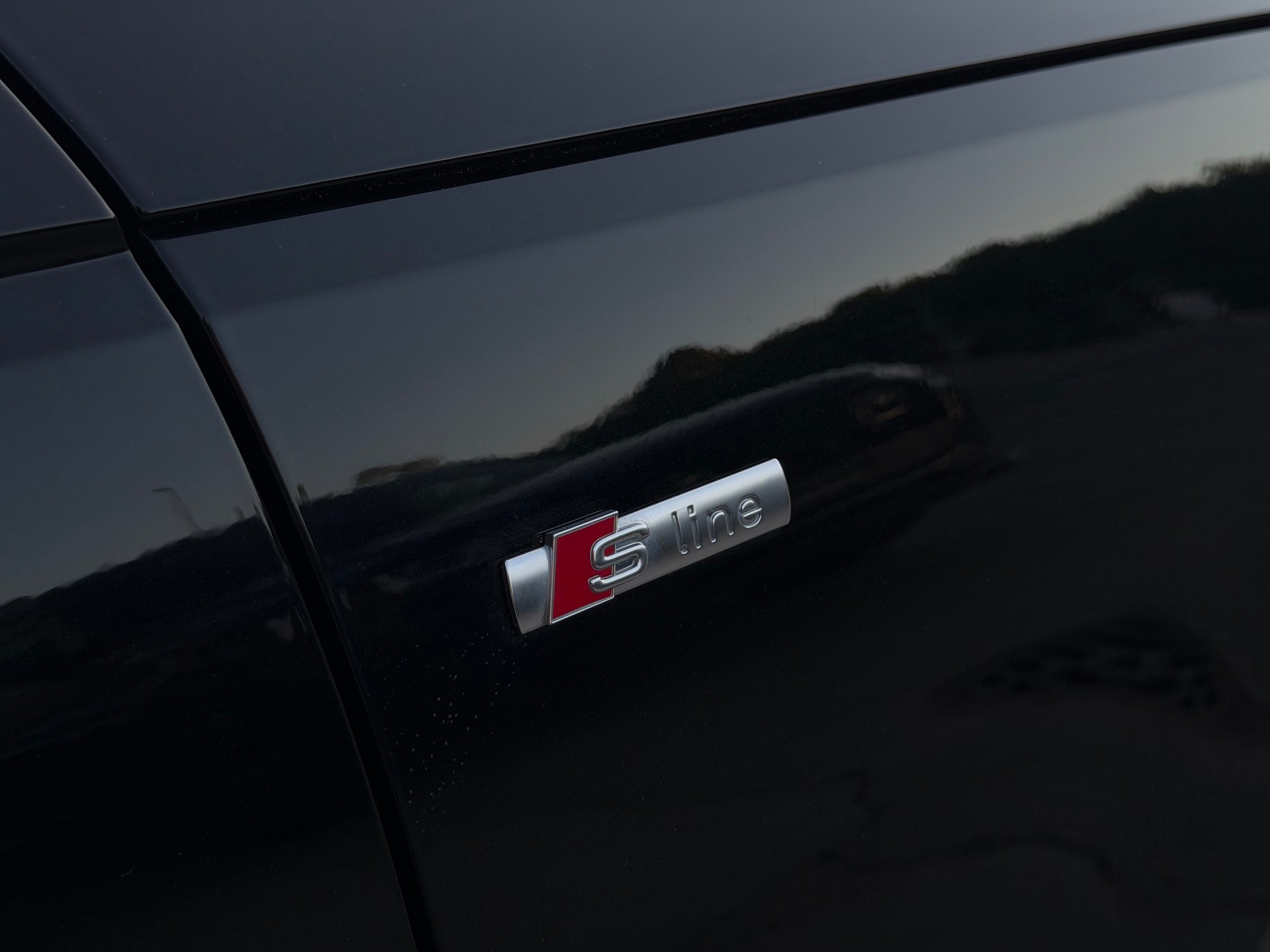 AUDI A4 Avant 2.0 TFSI Sport S-tronic-image-22