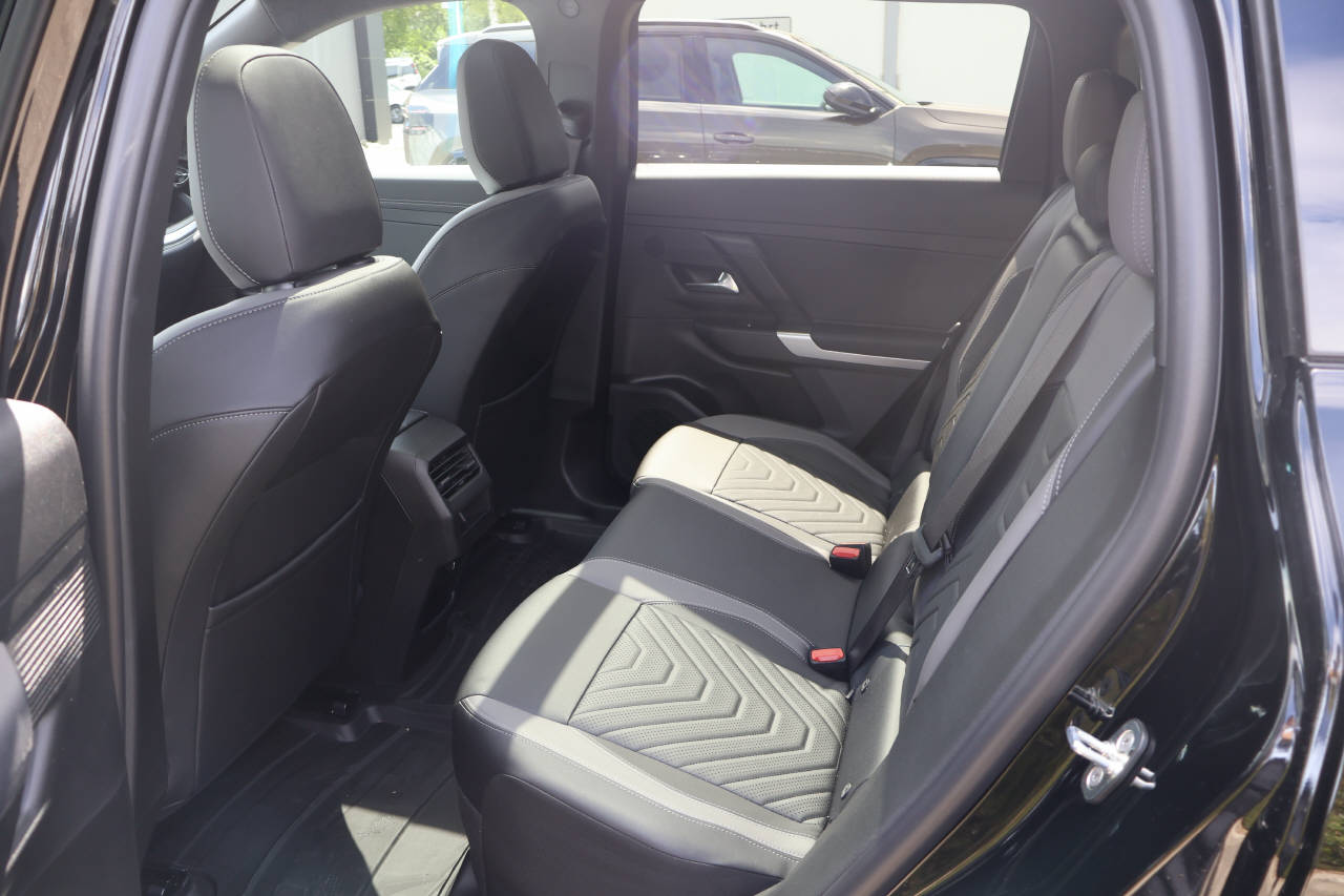 JEEP Compass 1.6 PHEV Summit-image-14