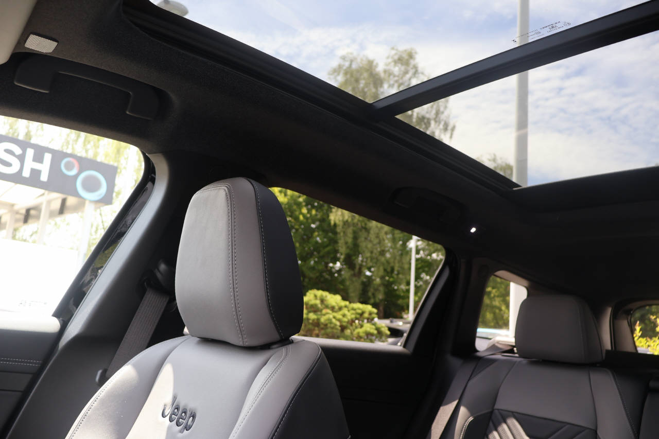 JEEP Compass 1.6 PHEV Summit-image-13