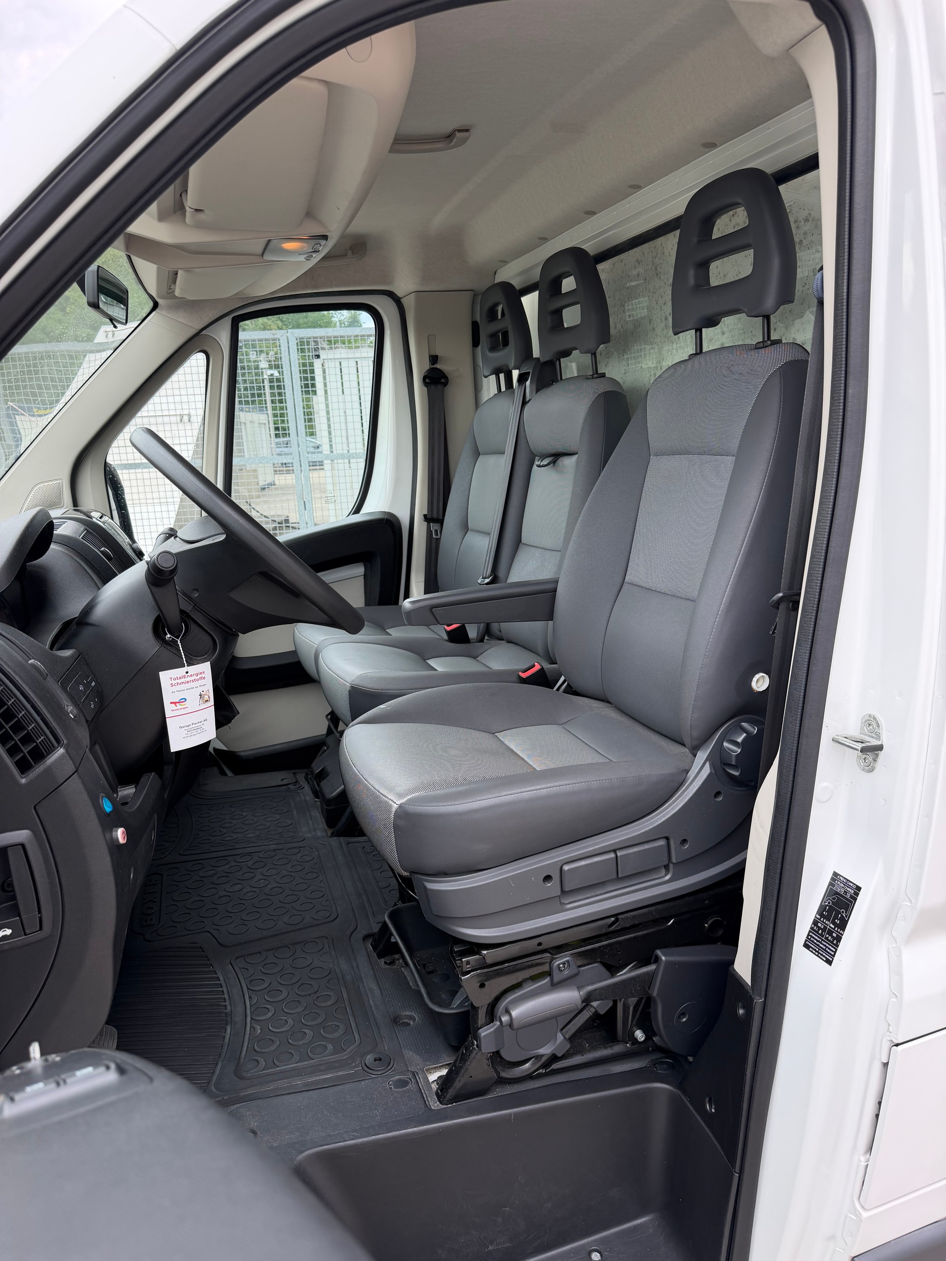 PEUGEOT Boxer 2.2 HDI 335 L4-image-10