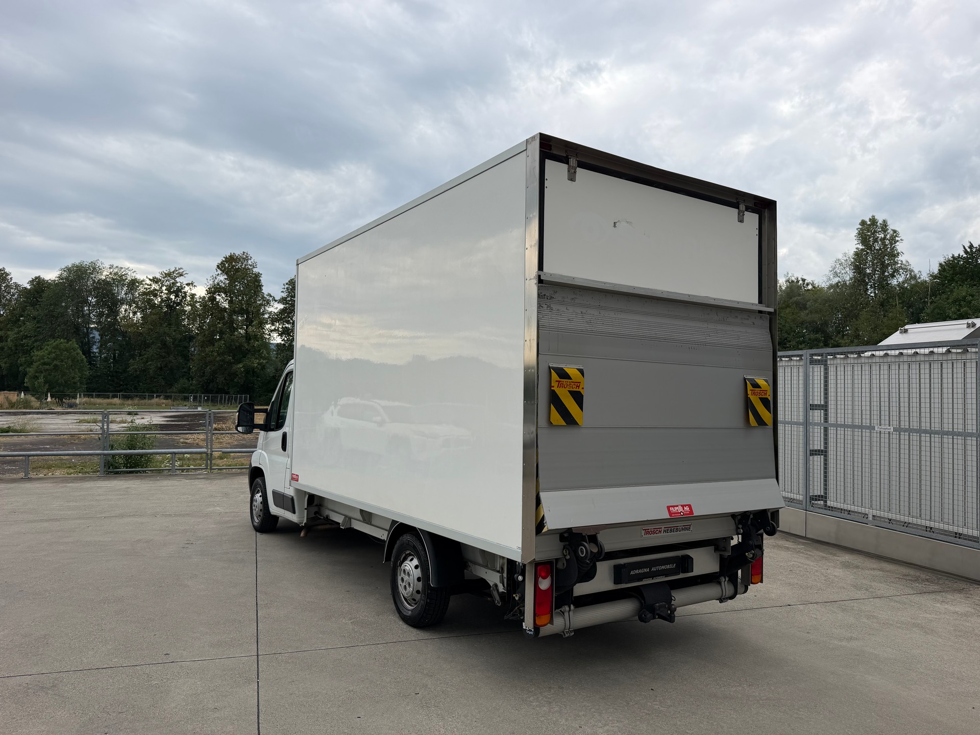 PEUGEOT Boxer 2.2 HDI 335 L4-image-3