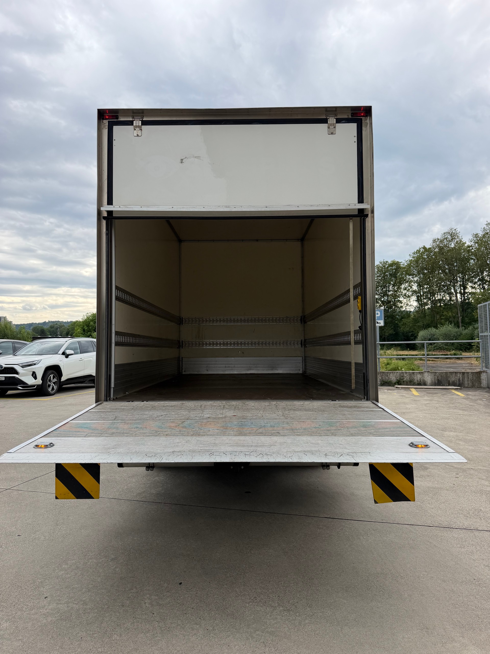PEUGEOT Boxer 2.2 HDI 335 L4-image-19