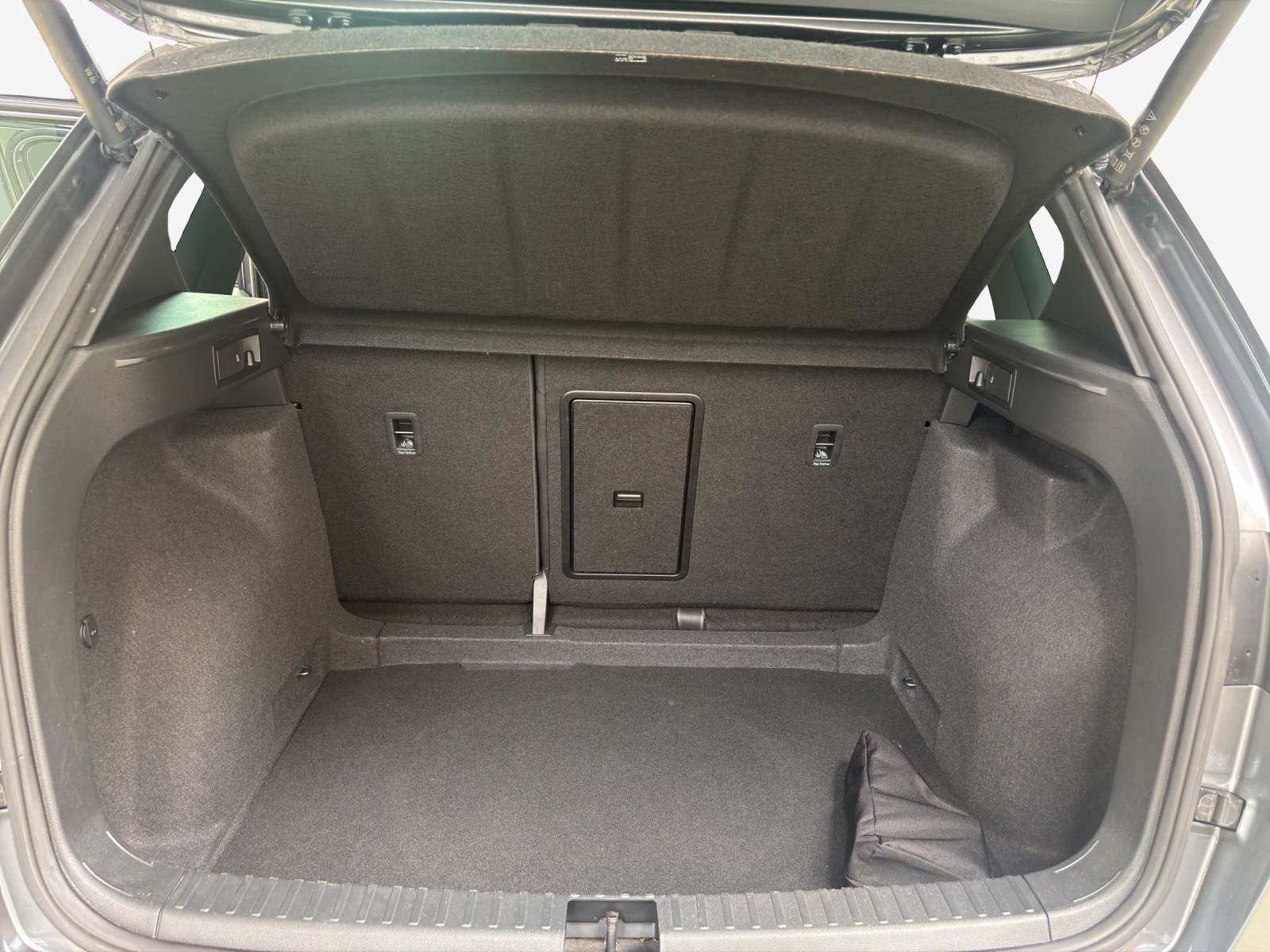 CUPRA Ateca 2.0TSI VZ 4Drive DSG-image-12