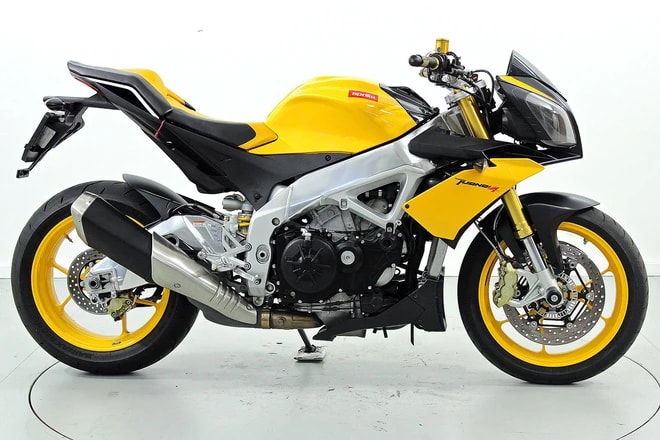 APRILIA Tuono V4 ABS-showroom-element-3