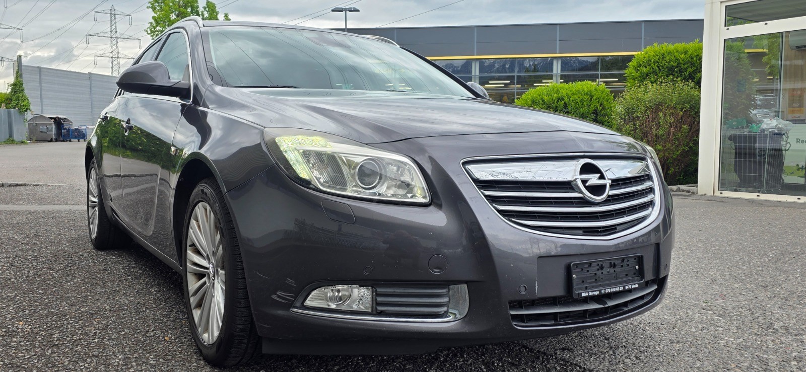 OPEL Insignia ST 2.0 Turbo Sport 4WD Aut. neue Steuerkette, Neue Bremsbeläge, Tempomat, Automat, 4x4, Frisch ab MFK-image-1