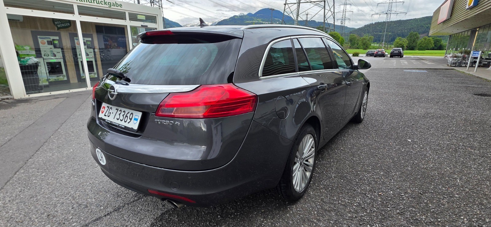 OPEL Insignia ST 2.0 Turbo Sport 4WD Aut. neue Steuerkette, Neue Bremsbeläge, Tempomat, Automat, 4x4, Frisch ab MFK-image-5