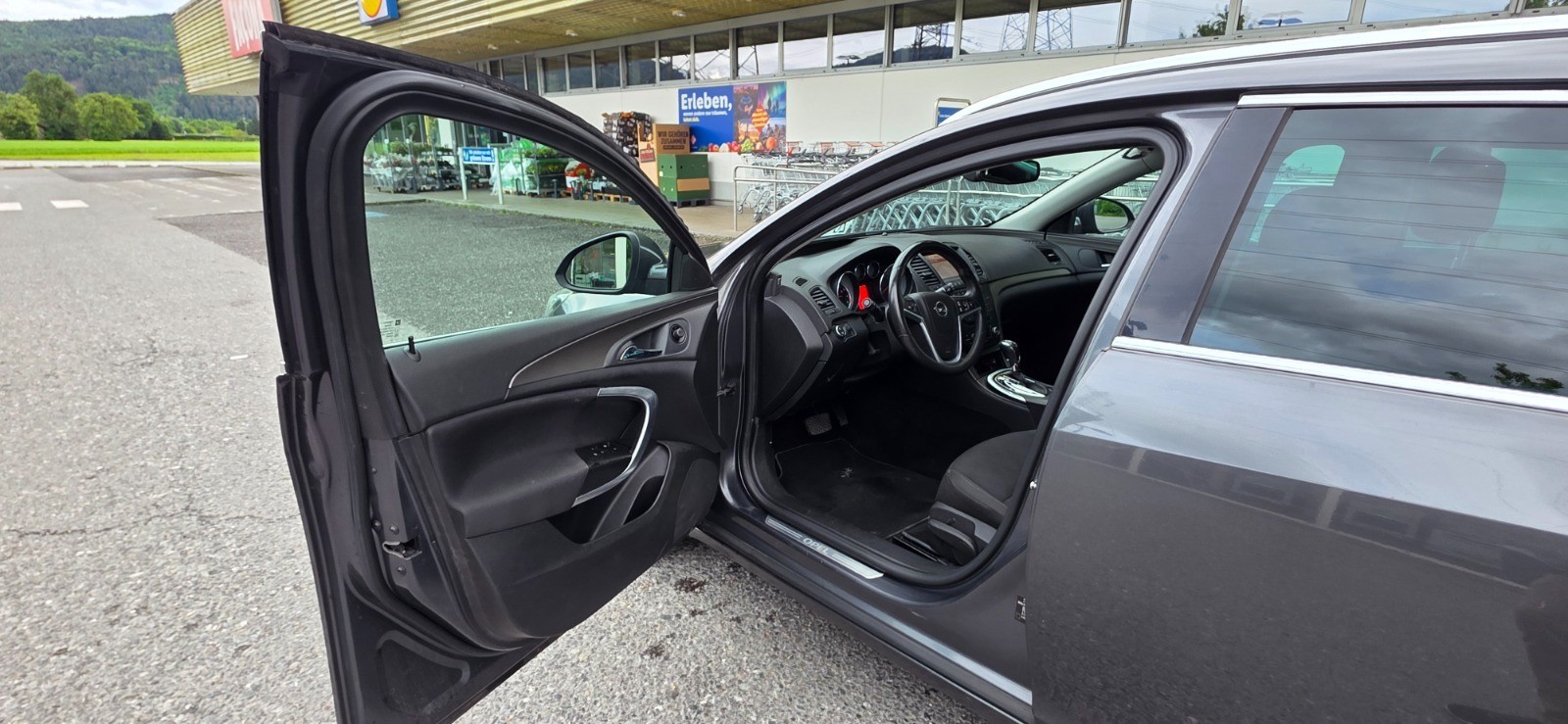OPEL Insignia ST 2.0 Turbo Sport 4WD Aut. neue Steuerkette, Neue Bremsbeläge, Tempomat, Automat, 4x4, Frisch ab MFK-image-7