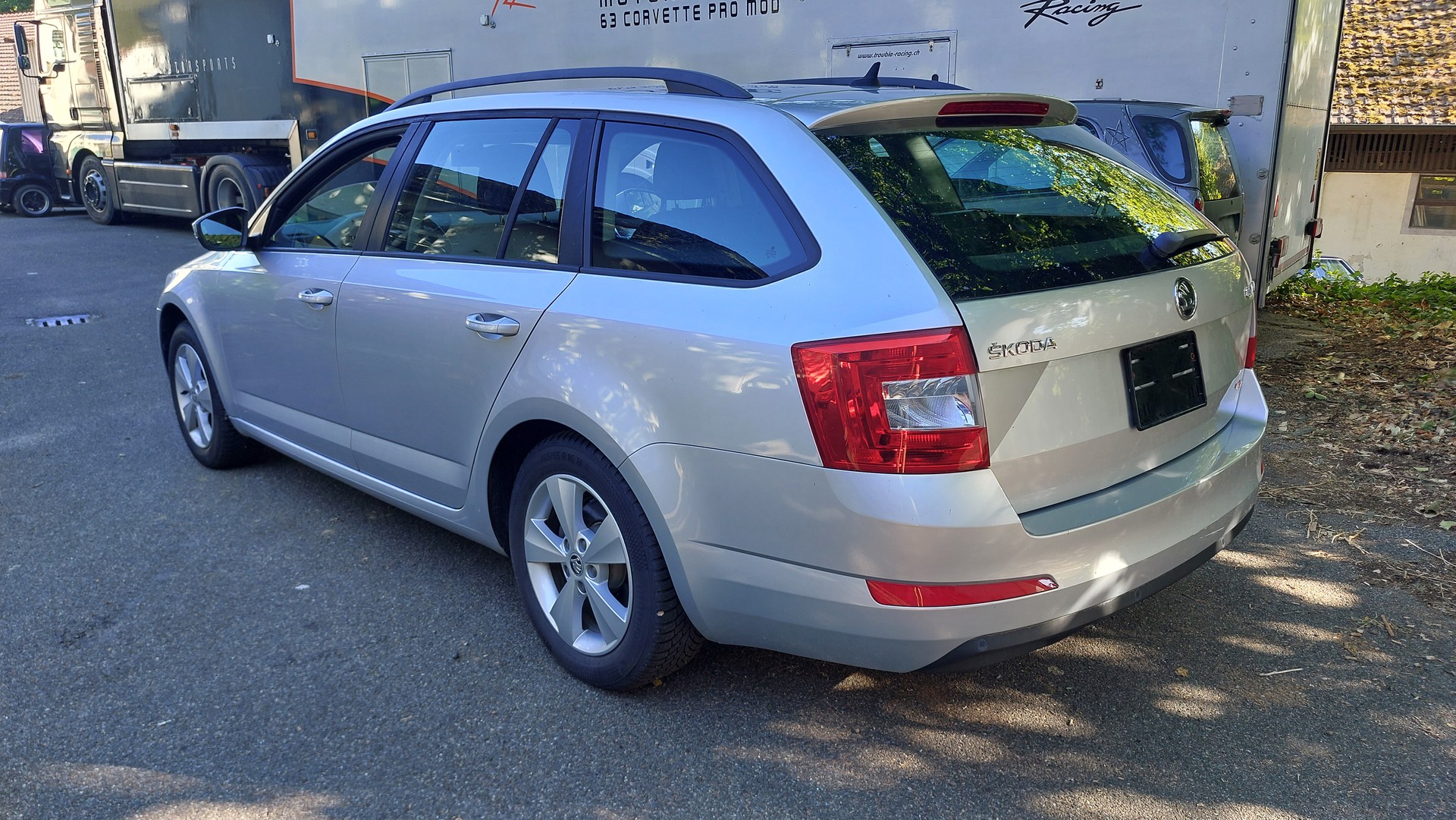 SKODA Octavia Combi 1.8 TSI Elegance 4x4 DSG-image-7