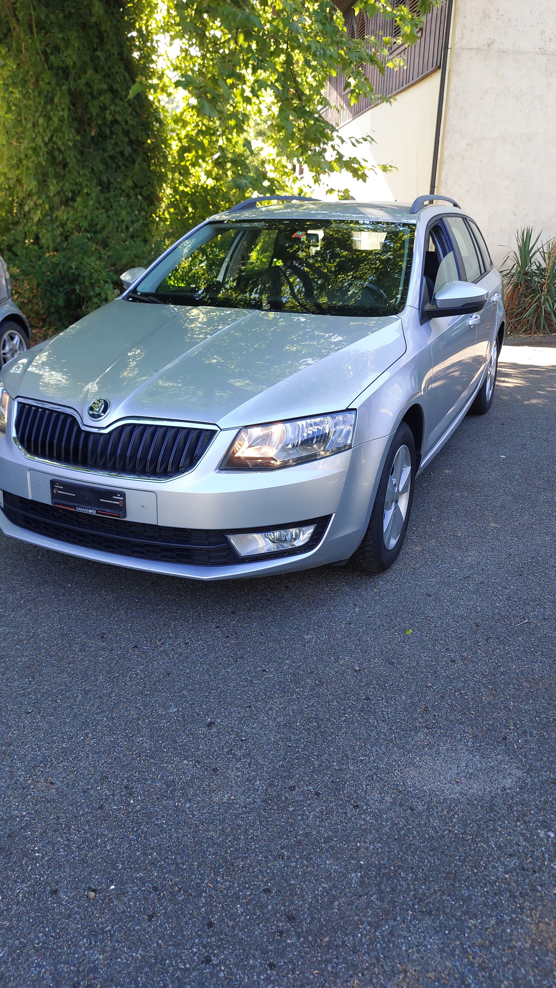 SKODA Octavia Combi 1.8 TSI Elegance 4x4 DSG-image-6