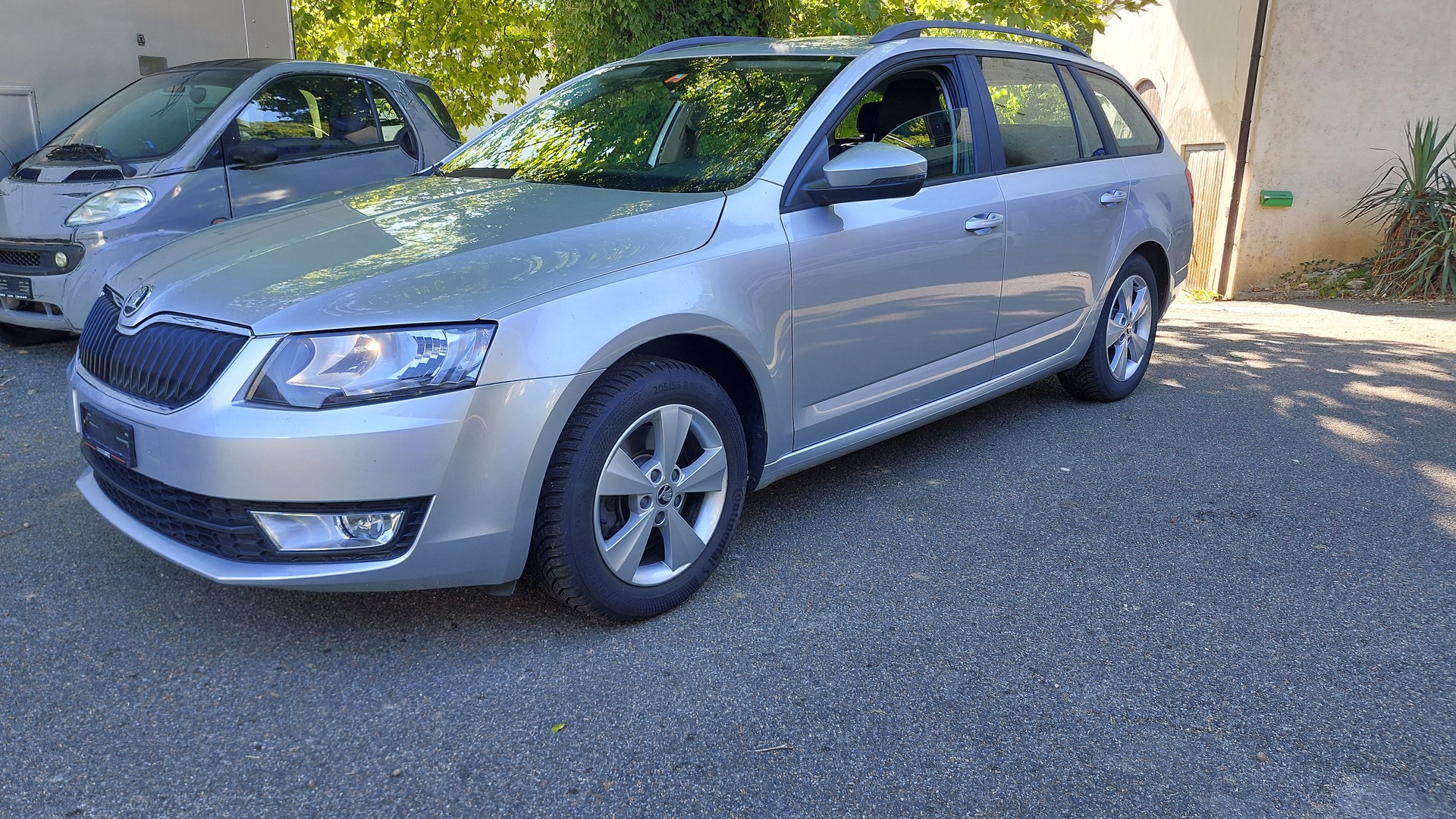 SKODA Octavia Combi 1.8 TSI Elegance 4x4 DSG-image-0