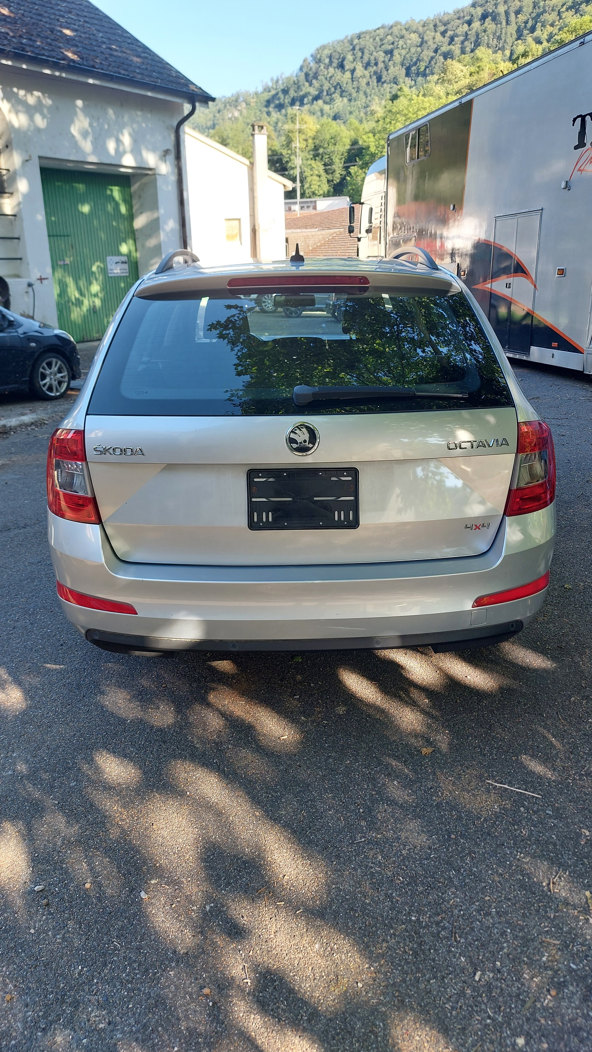 SKODA Octavia Combi 1.8 TSI Elegance 4x4 DSG-image-5