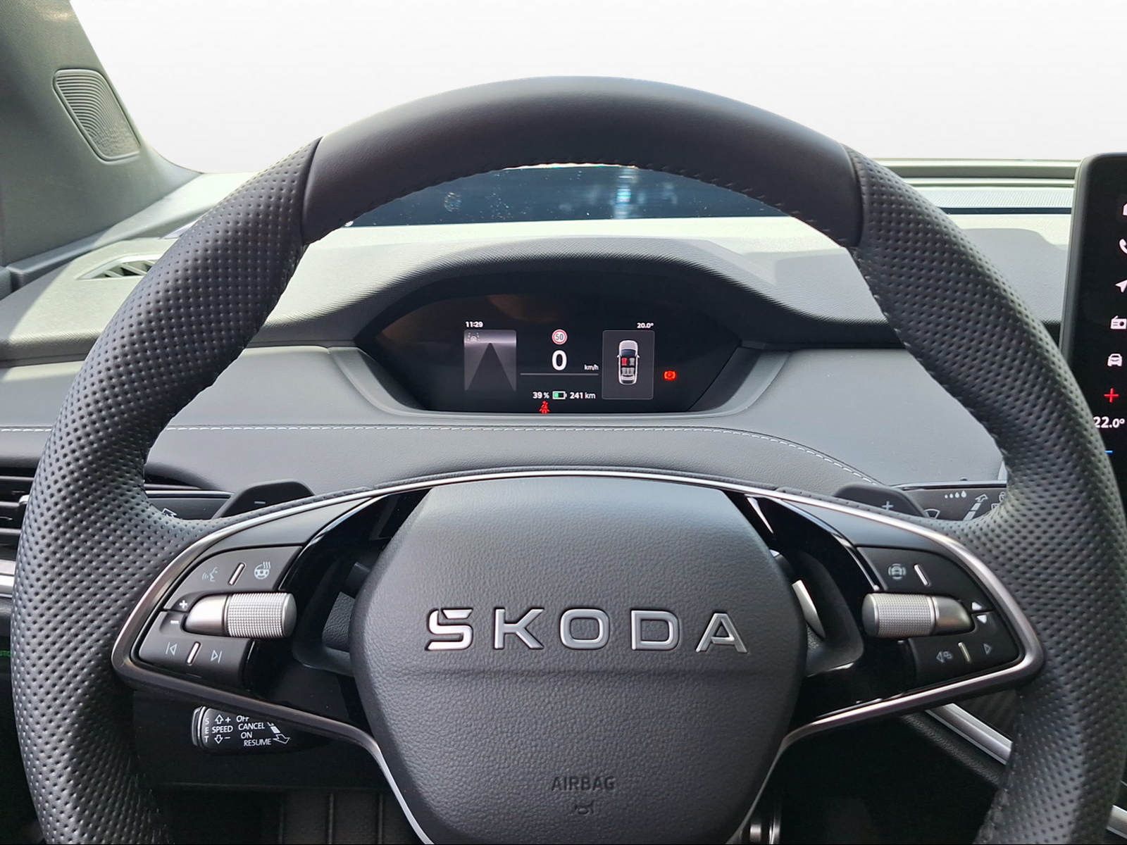 SKODA Elroq 85x Sportline 4x4-image-4