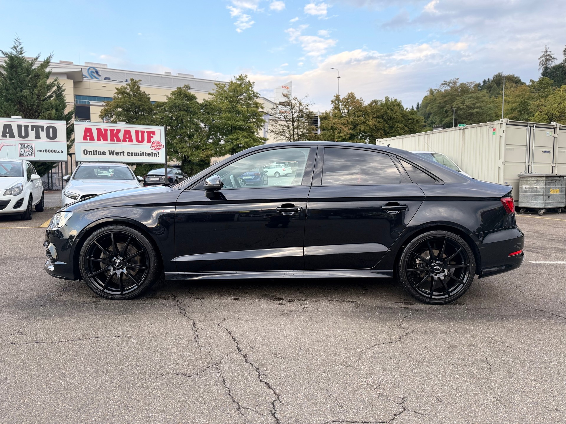 AUDI A3 Limousine 1.8 TFSI Ambition quattro S-tronic-image-6