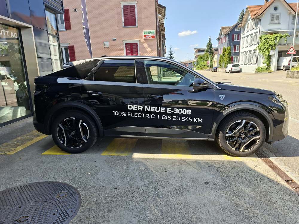 PEUGEOT 3008 e-Allure-image-5