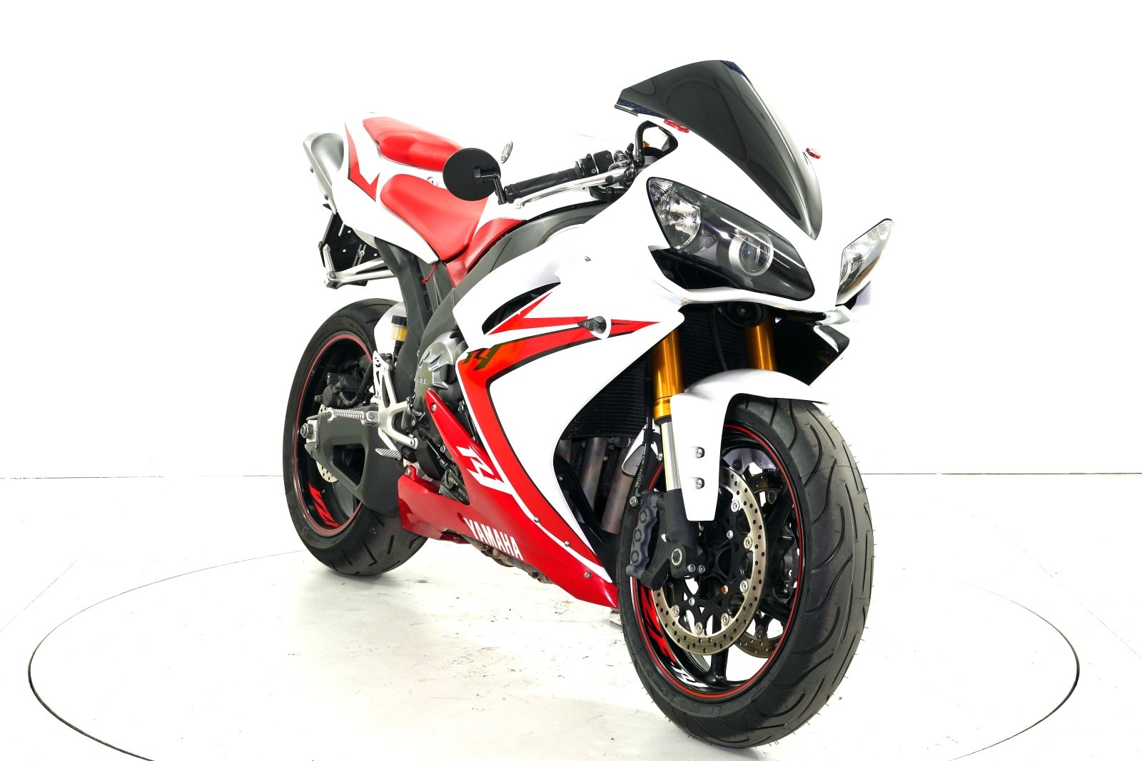 YAMAHA YZF-R1 ABS-showroom-element-1