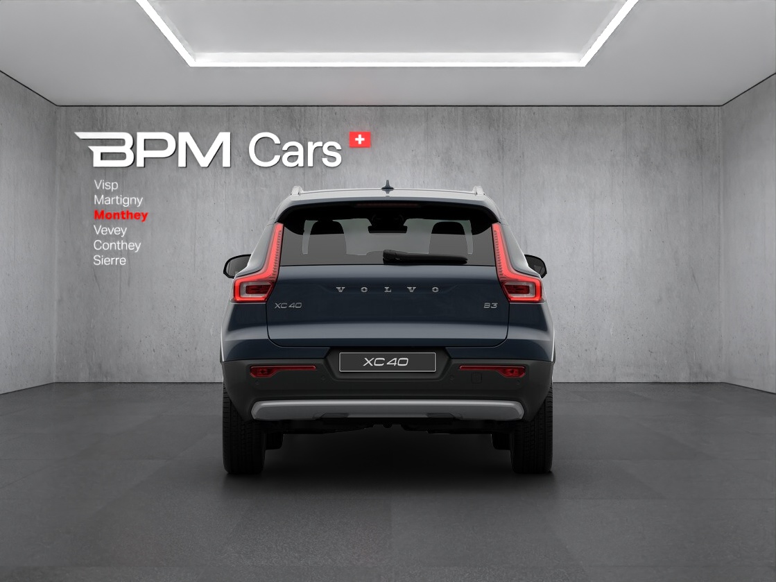 VOLVO XC40 B3 Benzin Mild Hybrid Core DCT-image-5