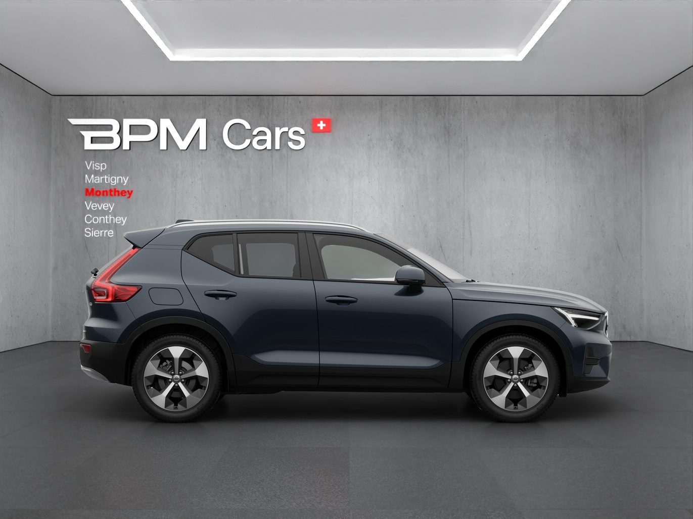 VOLVO XC40 B3 Benzin Mild Hybrid Core DCT-image-4