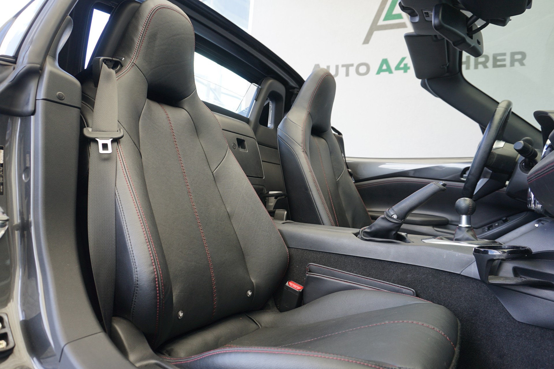 MAZDA MX-5 RF G 160 Revolution-image-25