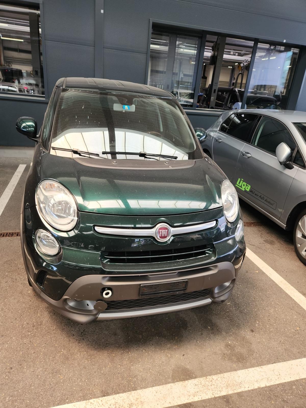 FIAT 500L 1.6 JTD Trekking-image-0