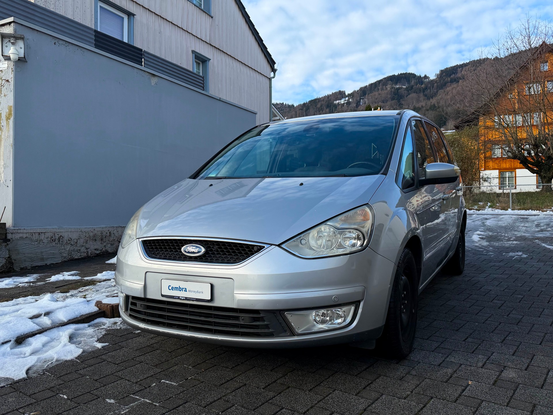 FORD Galaxy 2.0 TDCi Titanium-image-1