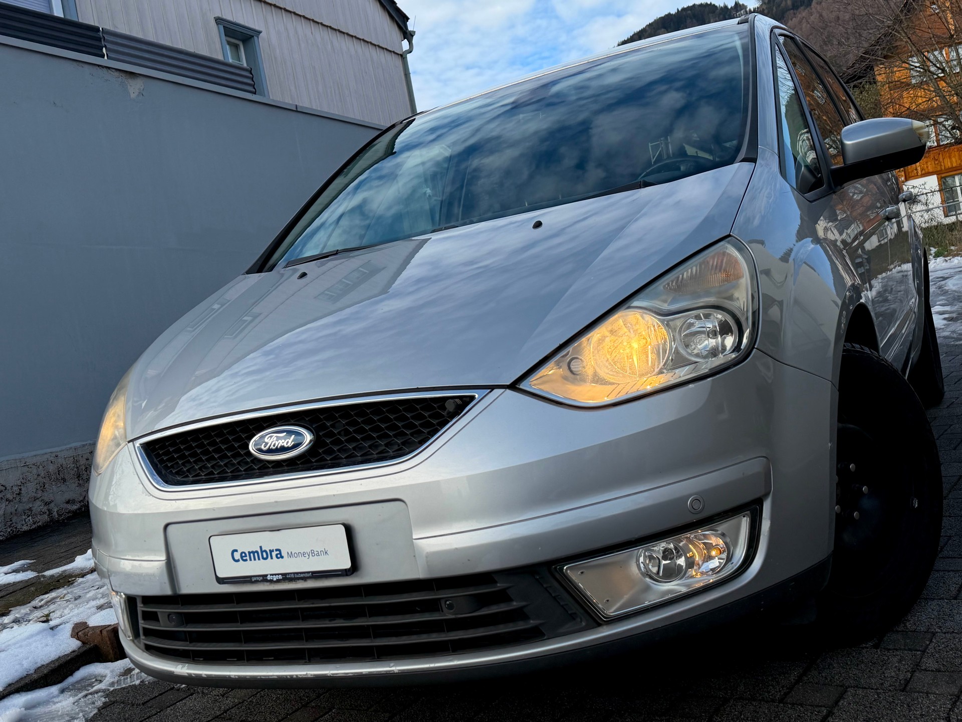 FORD Galaxy 2.0 TDCi Titanium-image-2