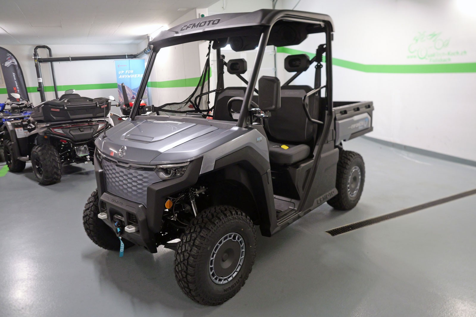 CF MOTO UFORCE U6 EV-showroom-element-2