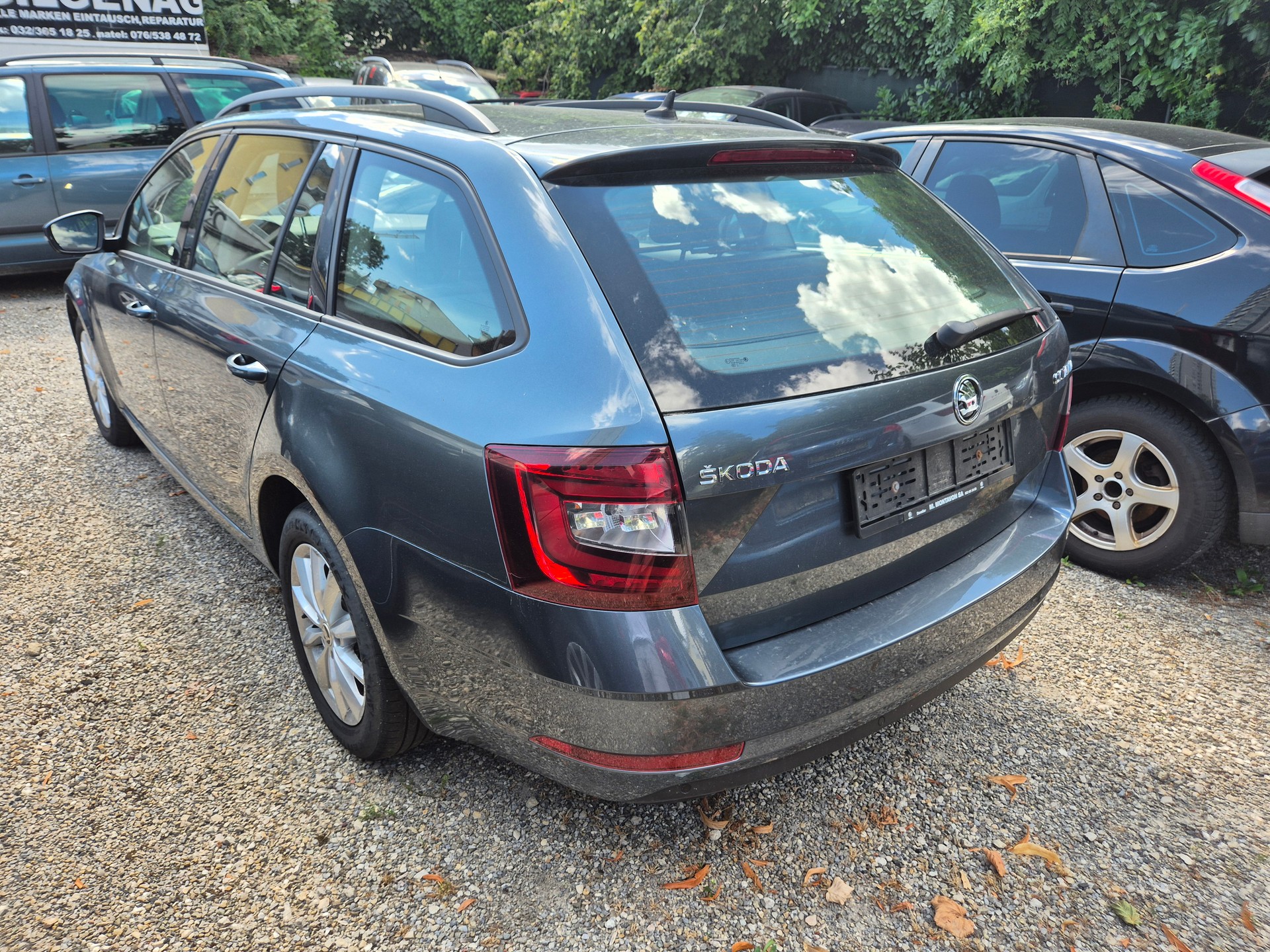SKODA Octavia Combi 1.6 TDI Ambition DSG-image-4