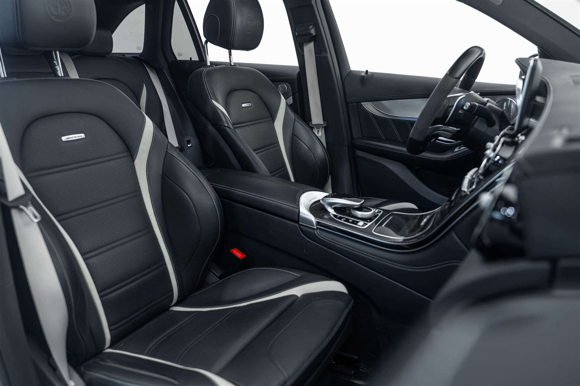 MERCEDES-BENZ MERCEDES-BENZ GLC 63 S AMG 4Matic+ 9G-Tronic-image-11