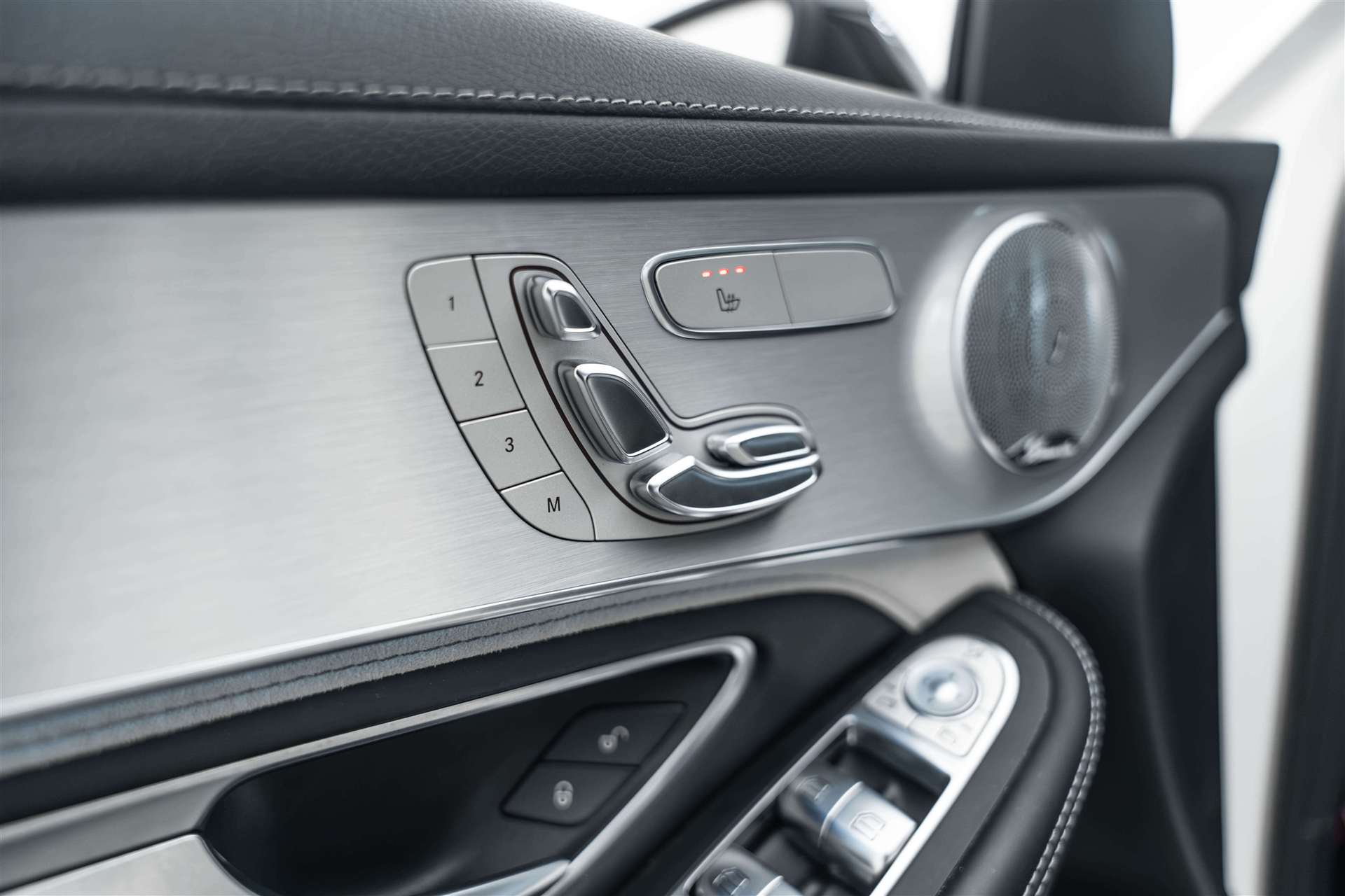 MERCEDES-BENZ MERCEDES-BENZ GLC 63 S AMG 4Matic+ 9G-Tronic-image-15