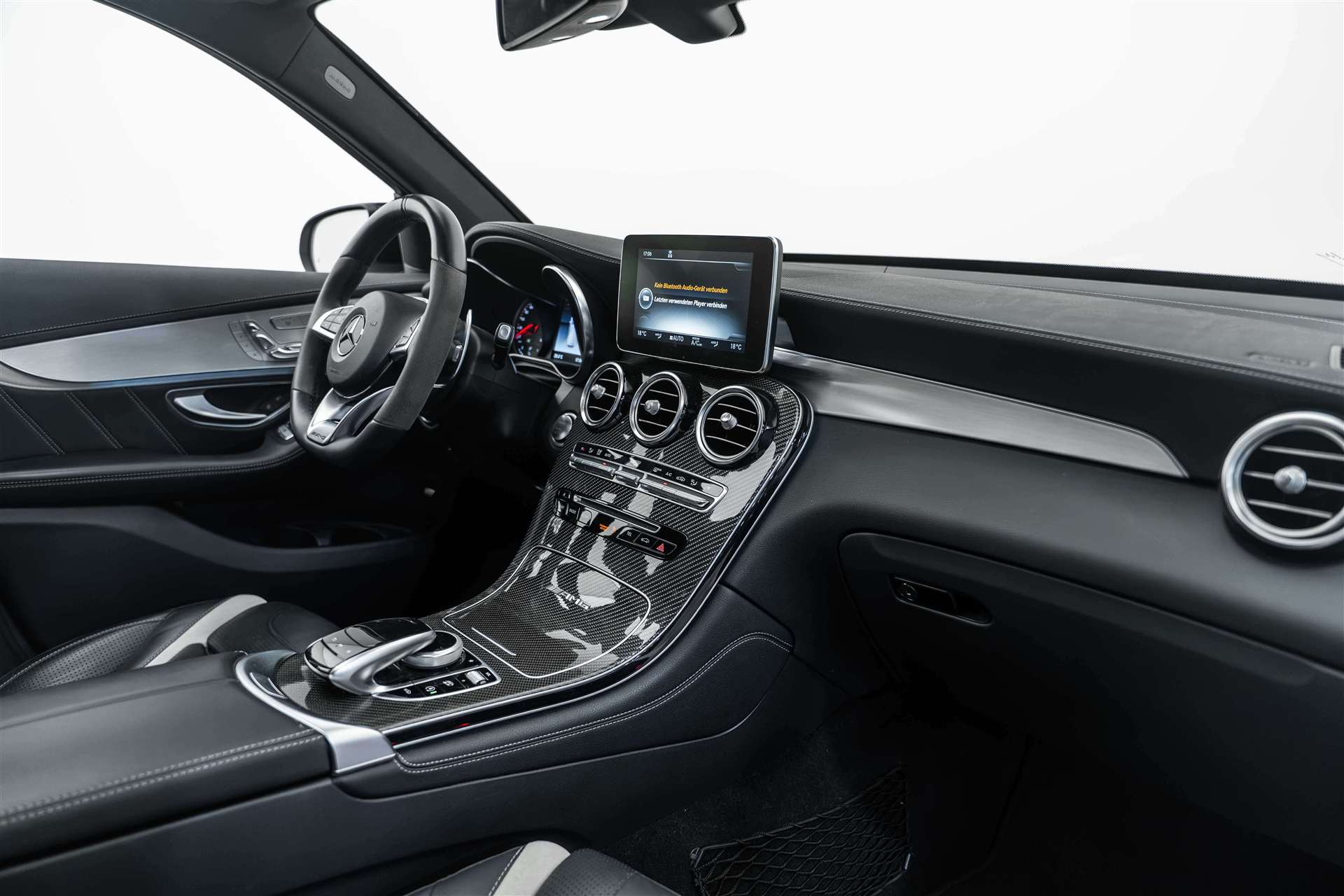 MERCEDES-BENZ MERCEDES-BENZ GLC 63 S AMG 4Matic+ 9G-Tronic-image-9