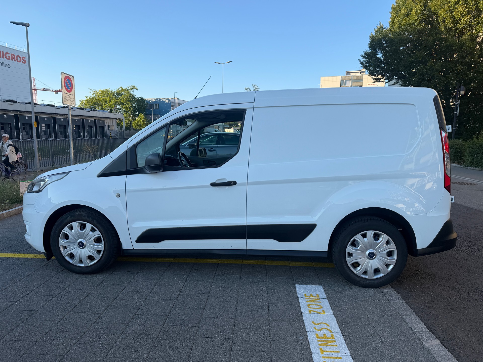 FORD Transit Connect Van T220 1.5 Eco Blue Trend-image-7