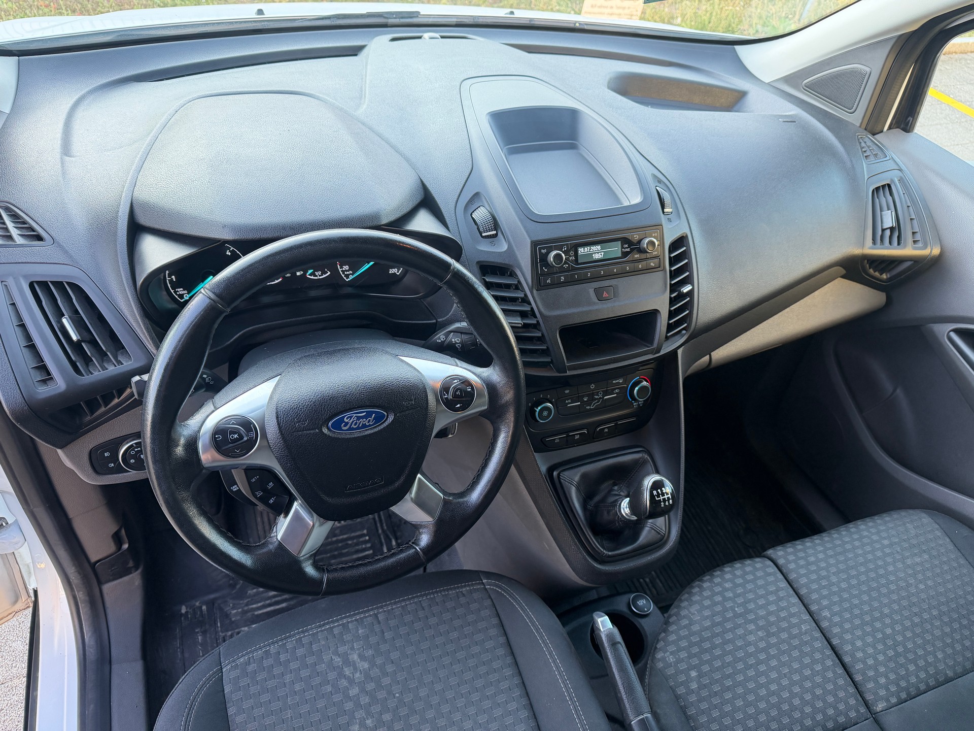 FORD Transit Connect Van T220 1.5 Eco Blue Trend-image-10