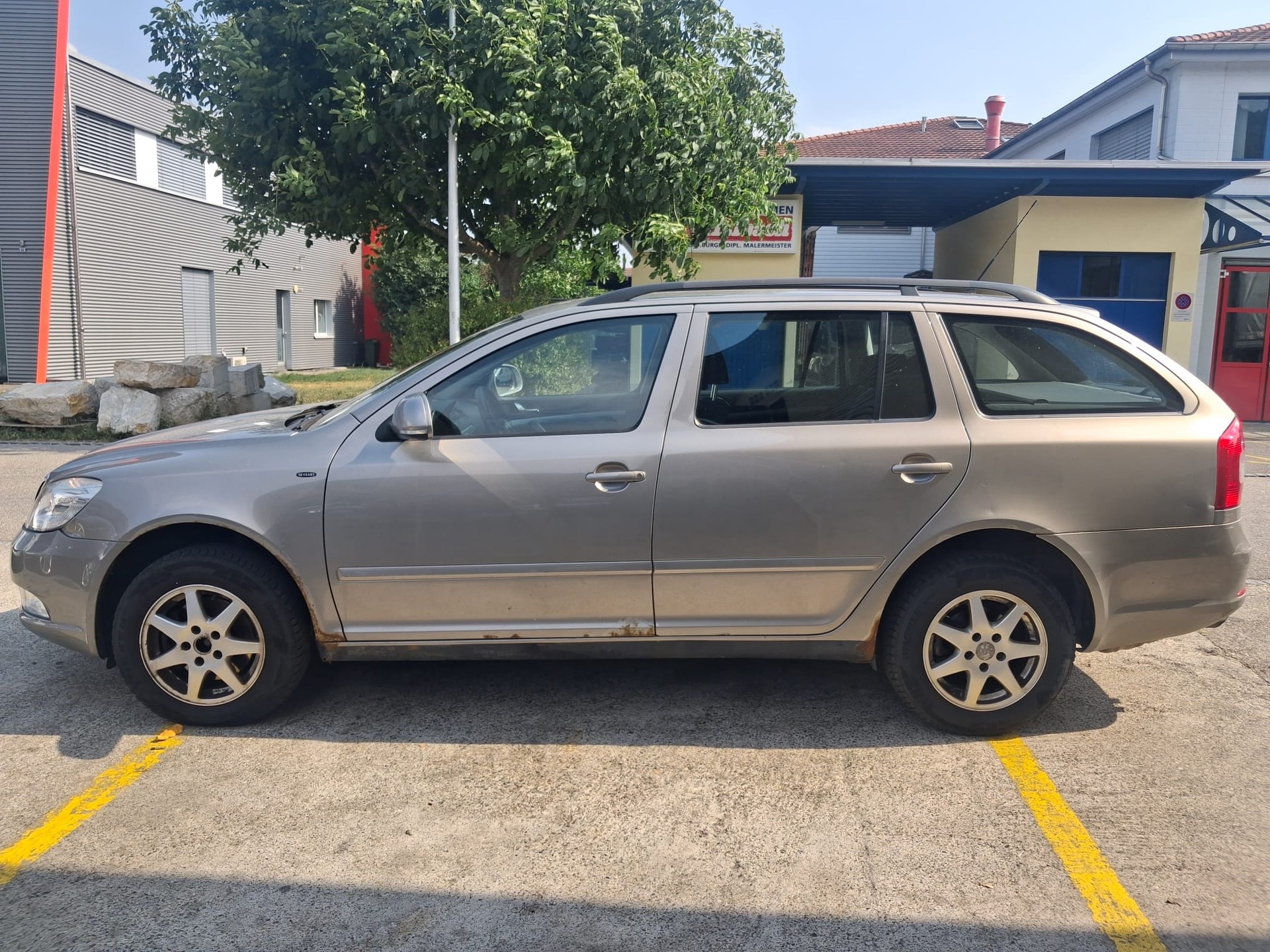 SKODA Octavia Combi 1.8 TSI Laurin & Klement 4x4-image-7