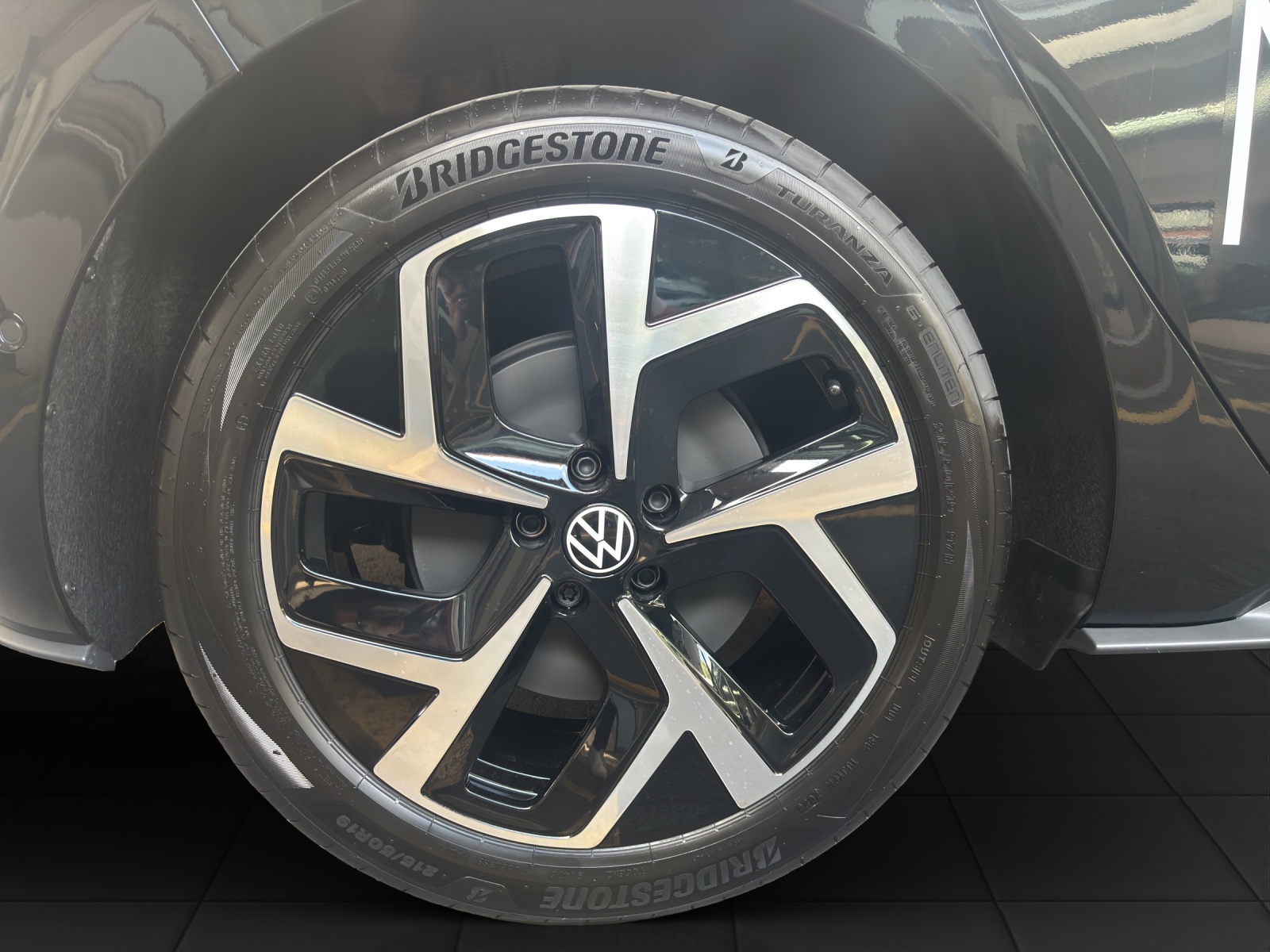 VW ID.3 Neo 79 kWh 231 PS Style-image-14