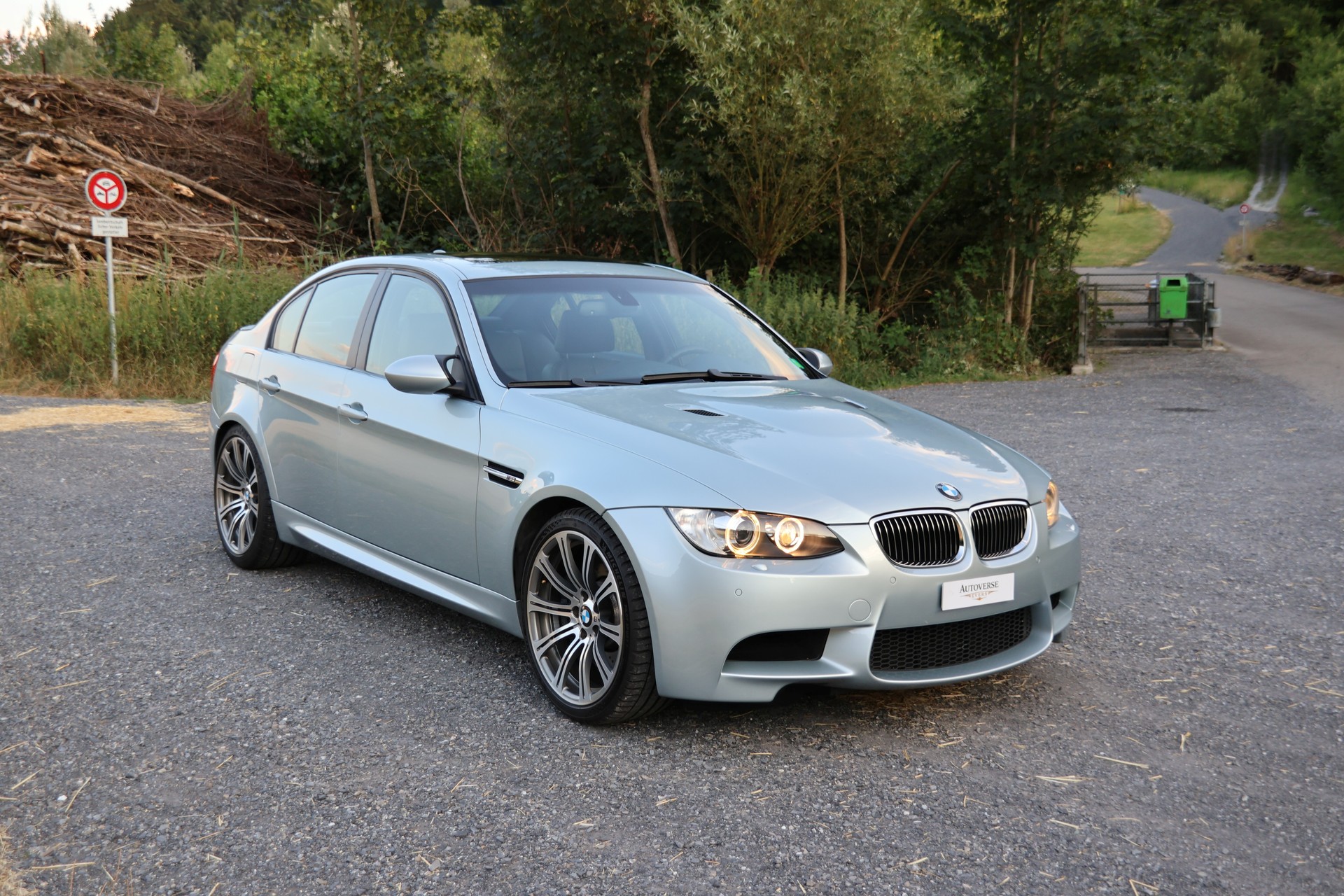 BMW M3-image-1