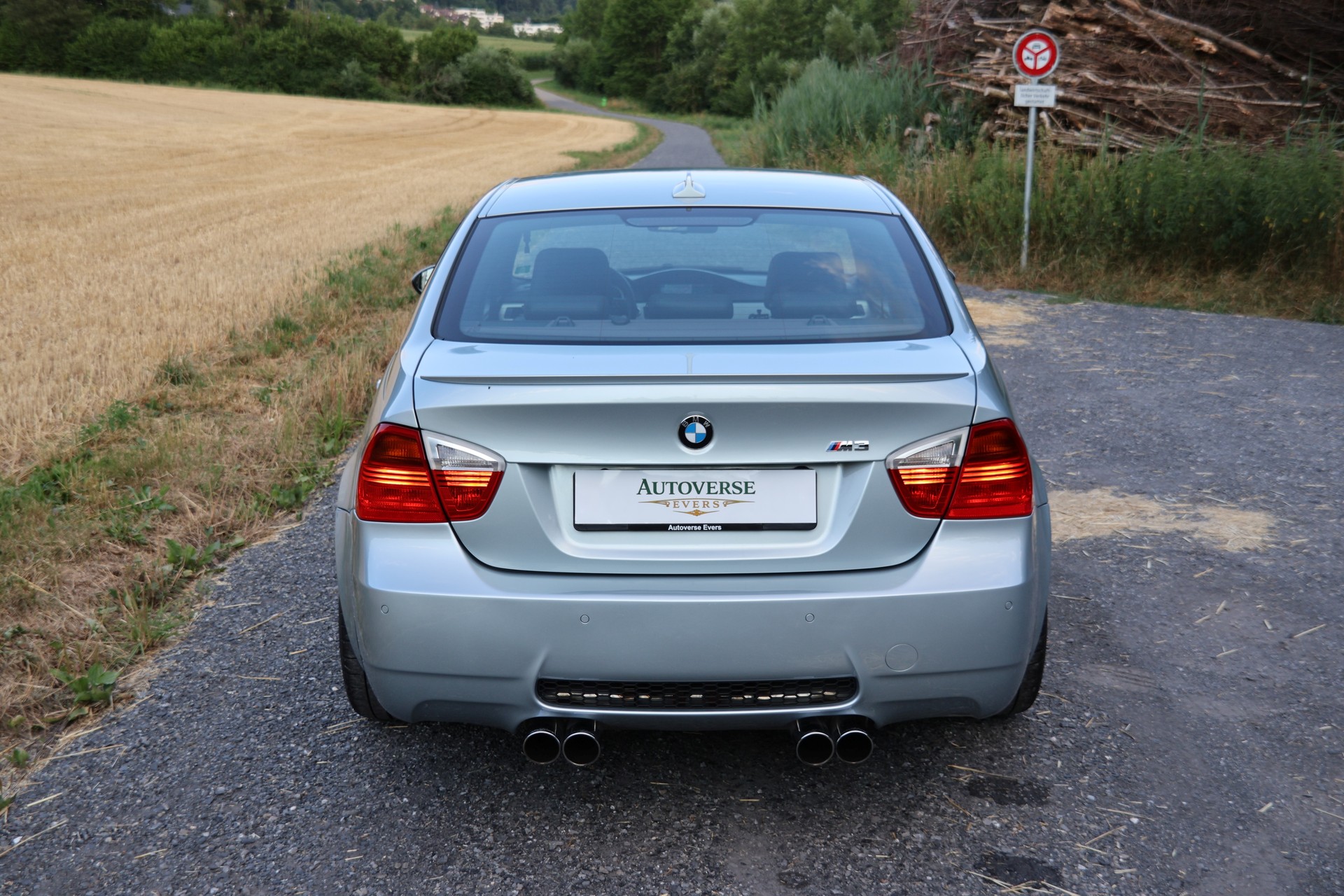 BMW M3-image-5