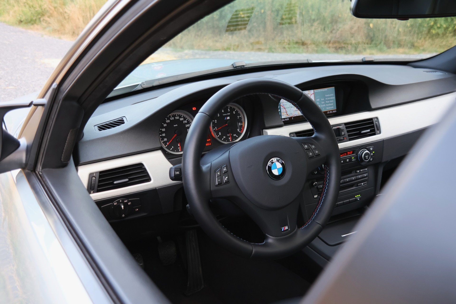 BMW M3-image-10