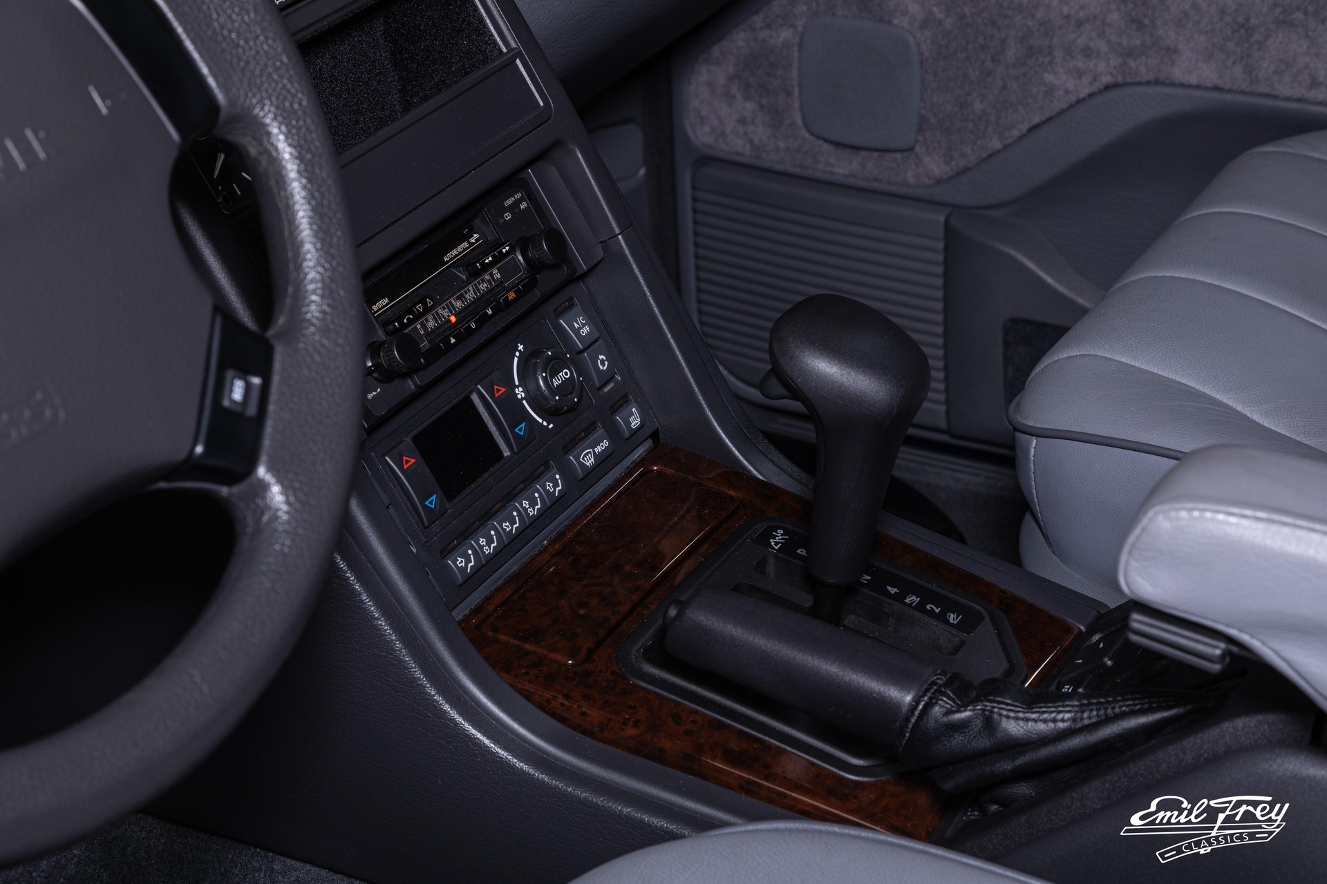 LAND ROVER Range Rover 4.0-image-3