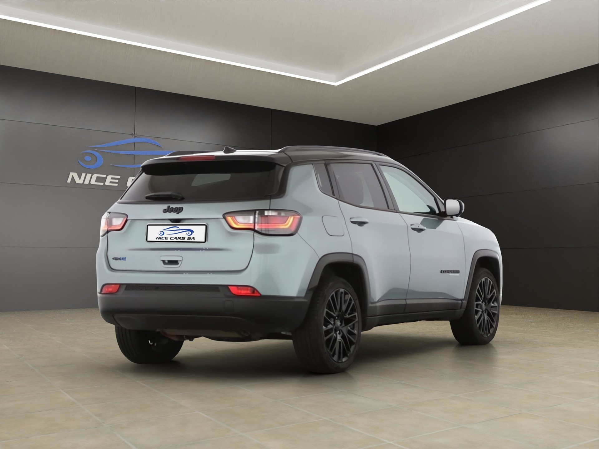 JEEP Compass 1.3 T PHEV Upland Plus Sky AWD-image-9