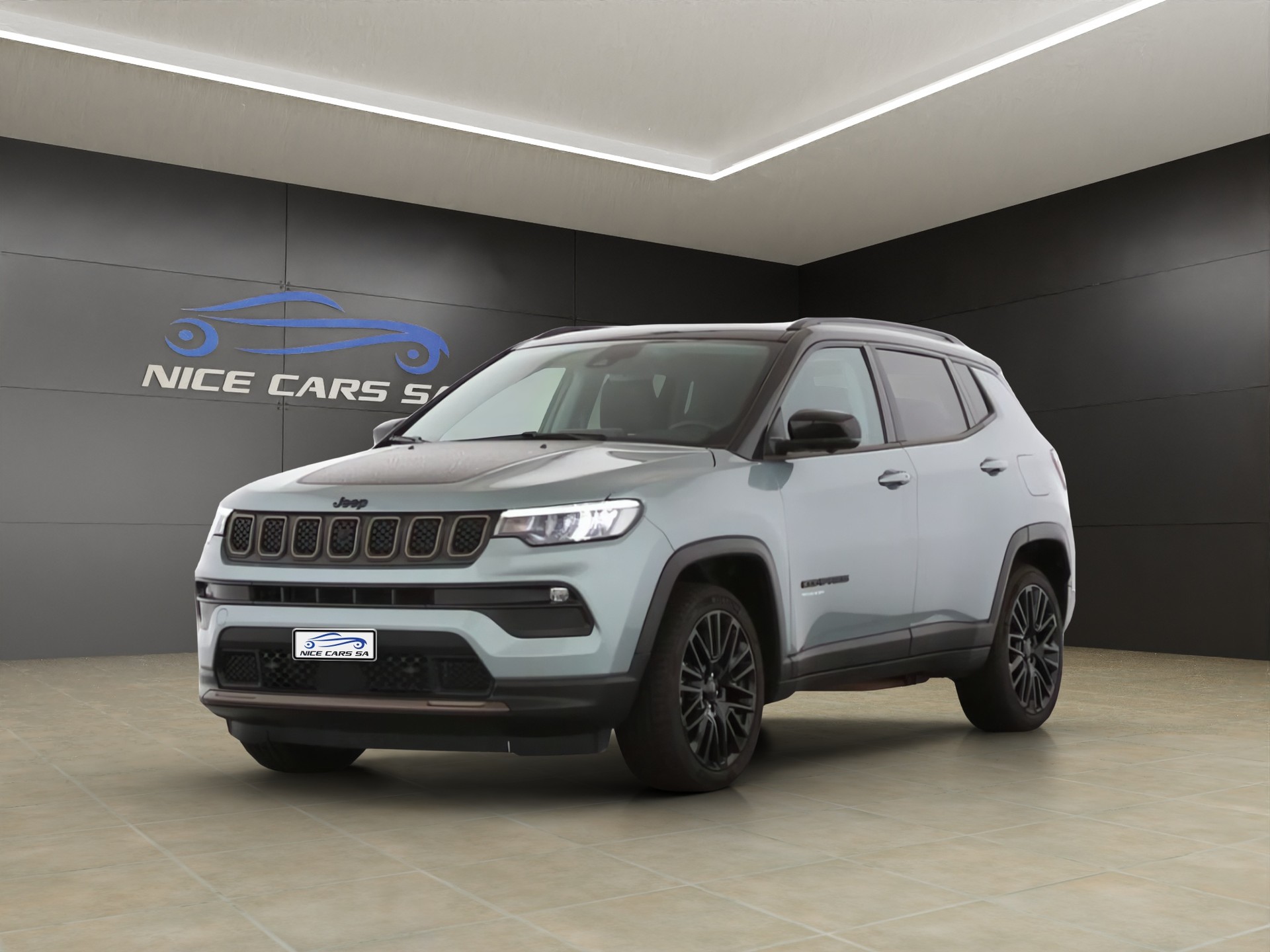 JEEP Compass 1.3 T PHEV Upland Plus Sky AWD-image-0