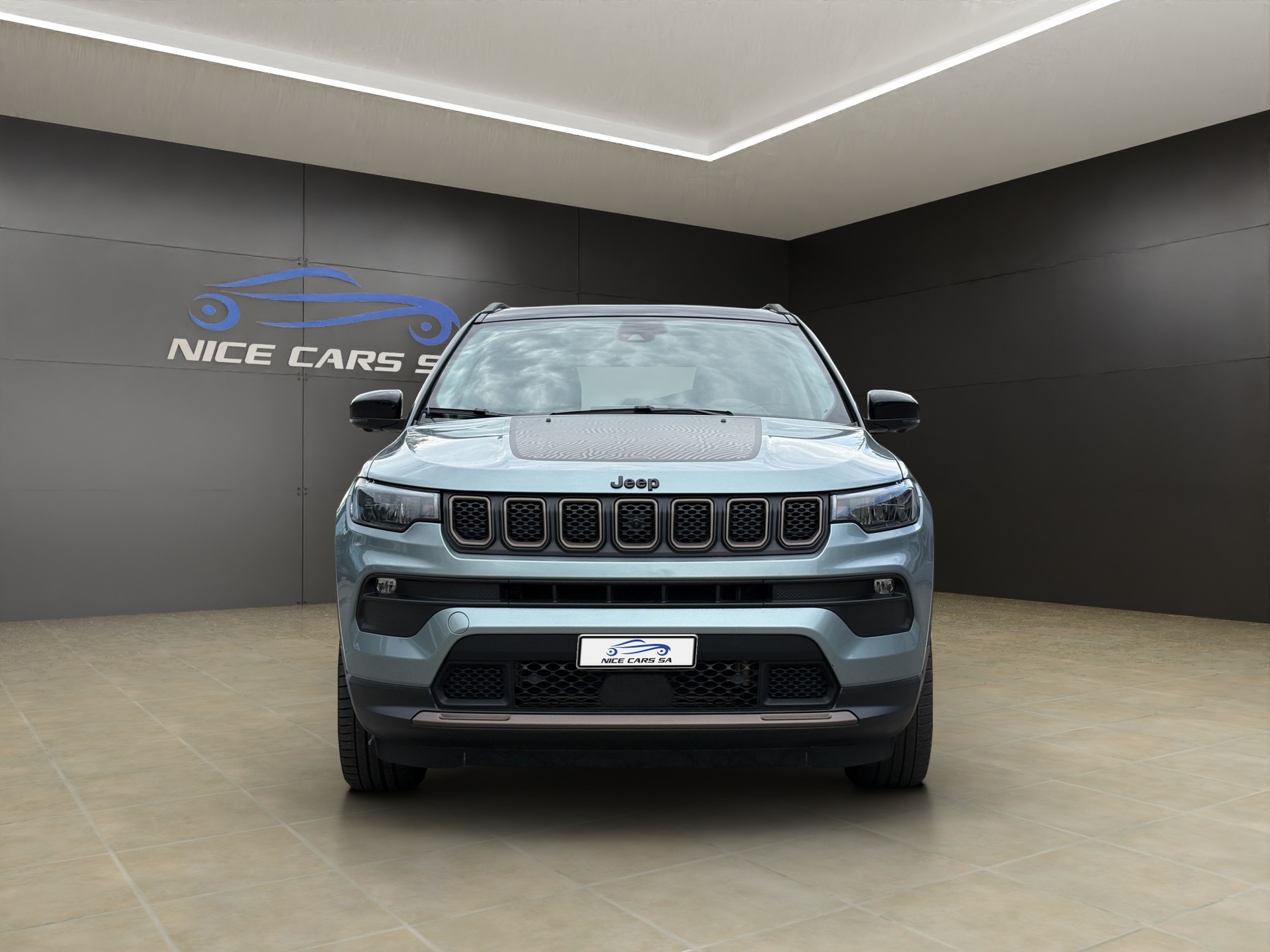 JEEP Compass 1.3 T PHEV Upland Plus Sky AWD-image-3
