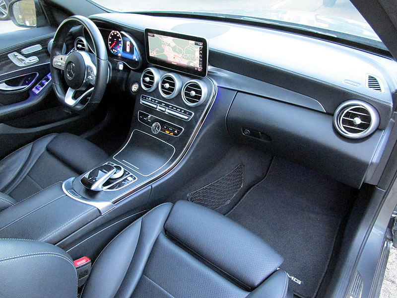 MERCEDES-BENZ C 220 d AMG Line 4Matic 9G-Tronic-image-13
