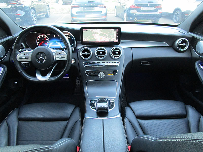 MERCEDES-BENZ C 220 d AMG Line 4Matic 9G-Tronic-image-2