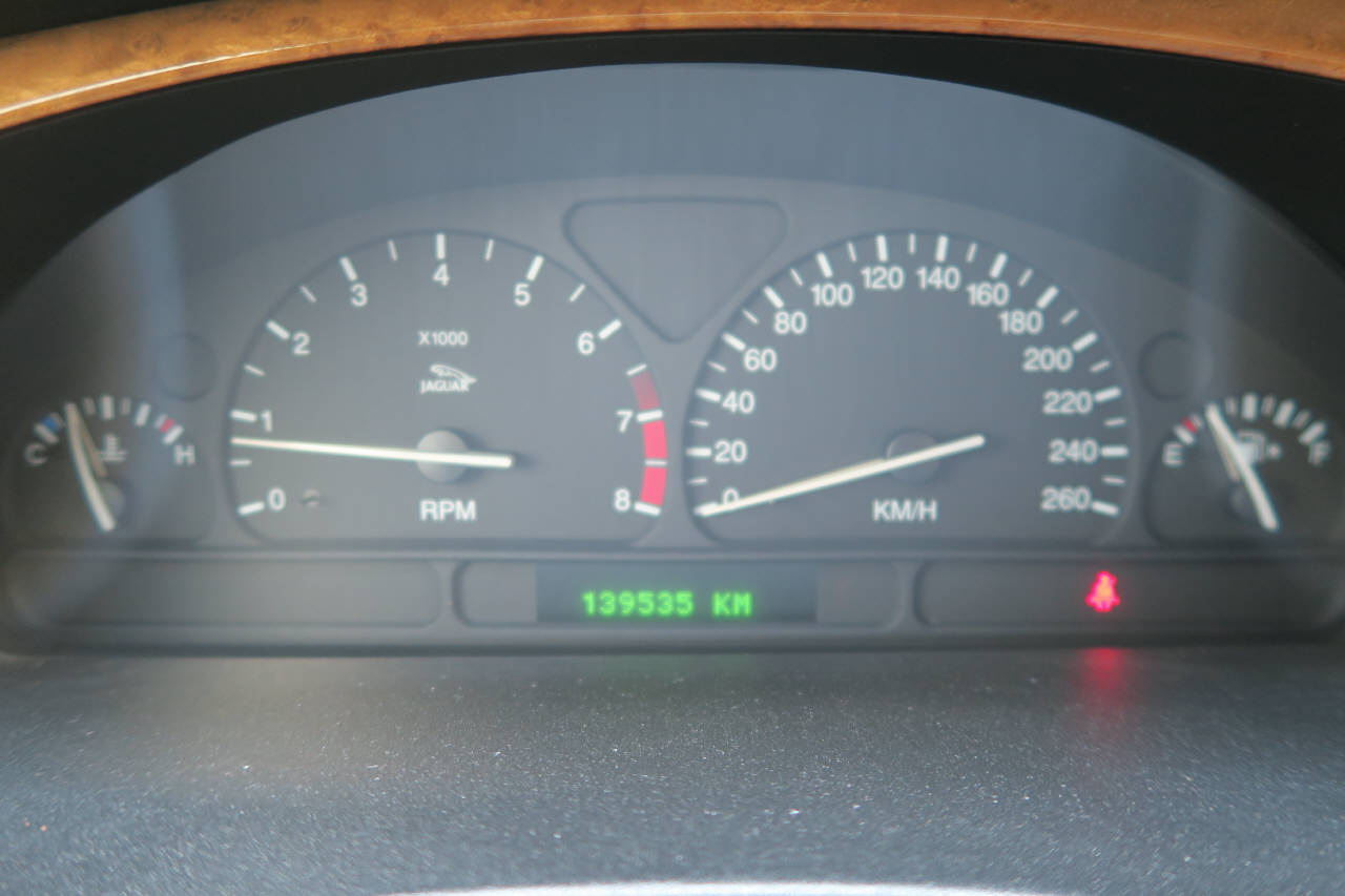 JAGUAR S-TYPE 4.0 V8-image-6