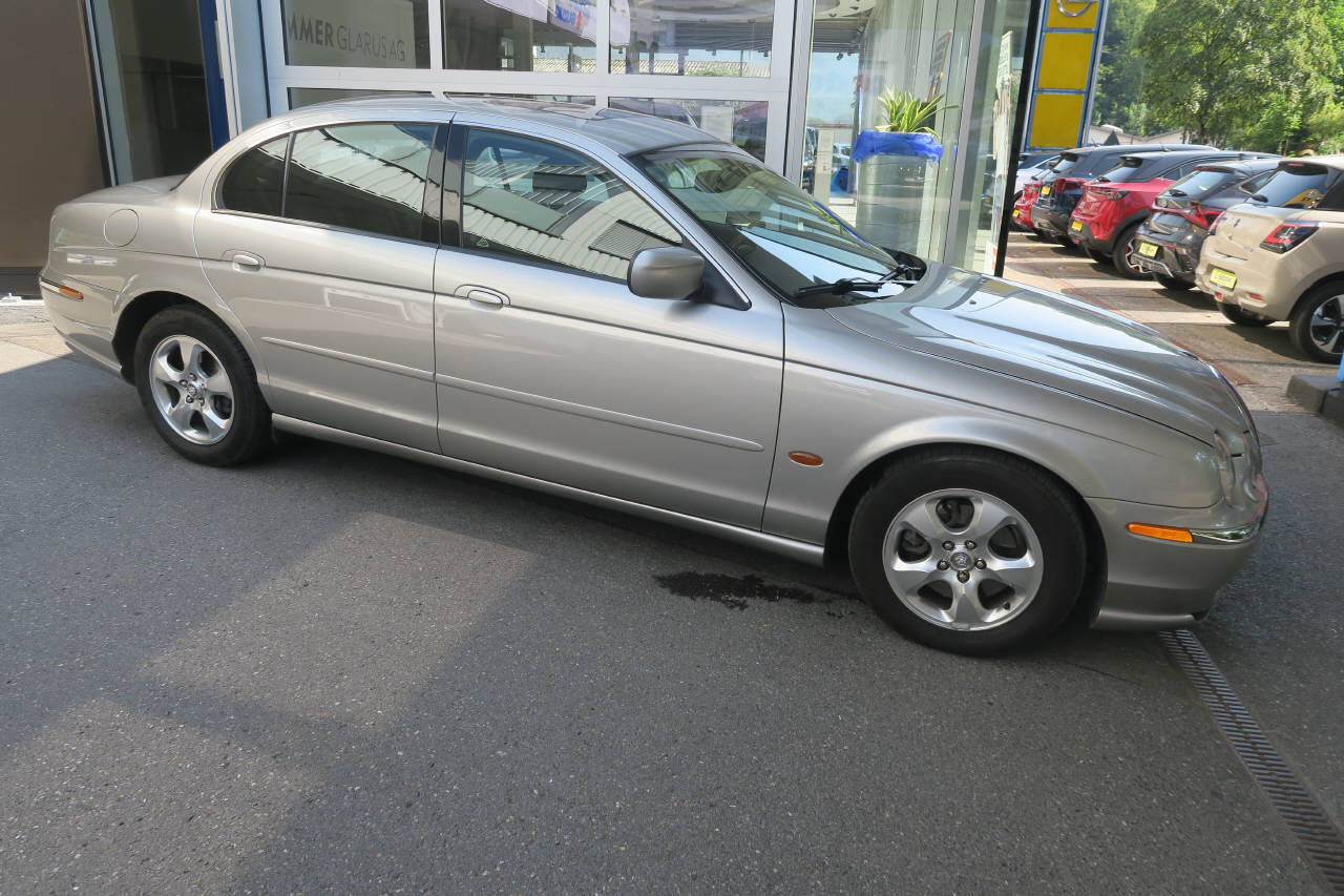 JAGUAR S-TYPE 4.0 V8-image-1