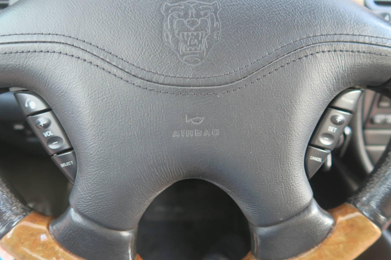 JAGUAR S-TYPE 4.0 V8-image-5