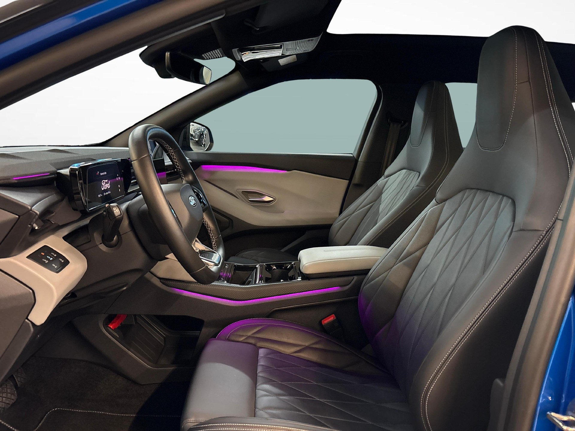 FORD Explorer Extended Range Premium-image-12
