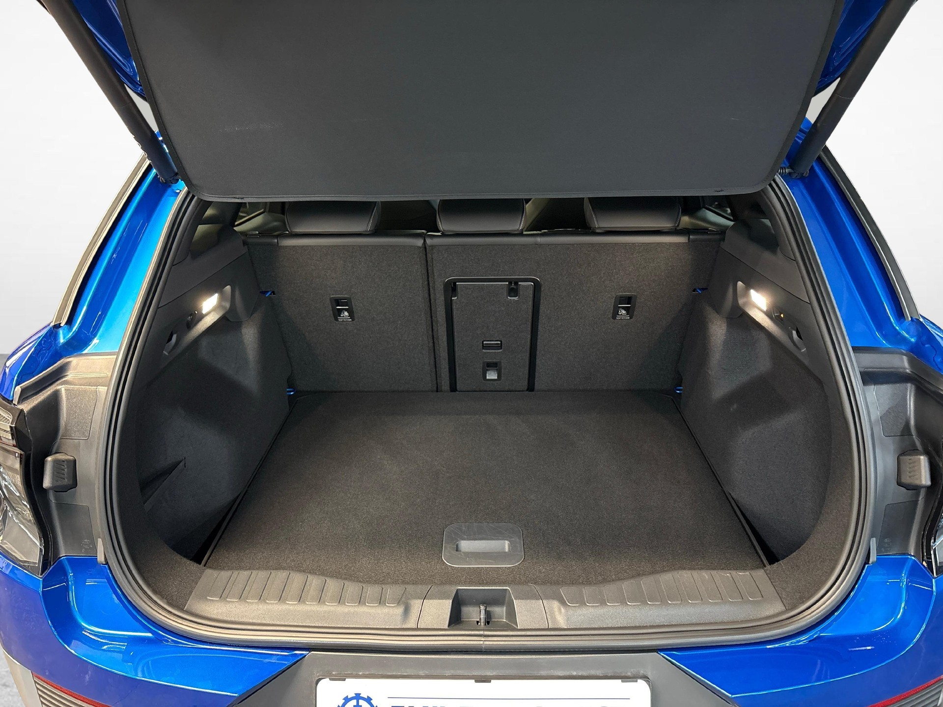 FORD Explorer Extended Range Premium-image-11
